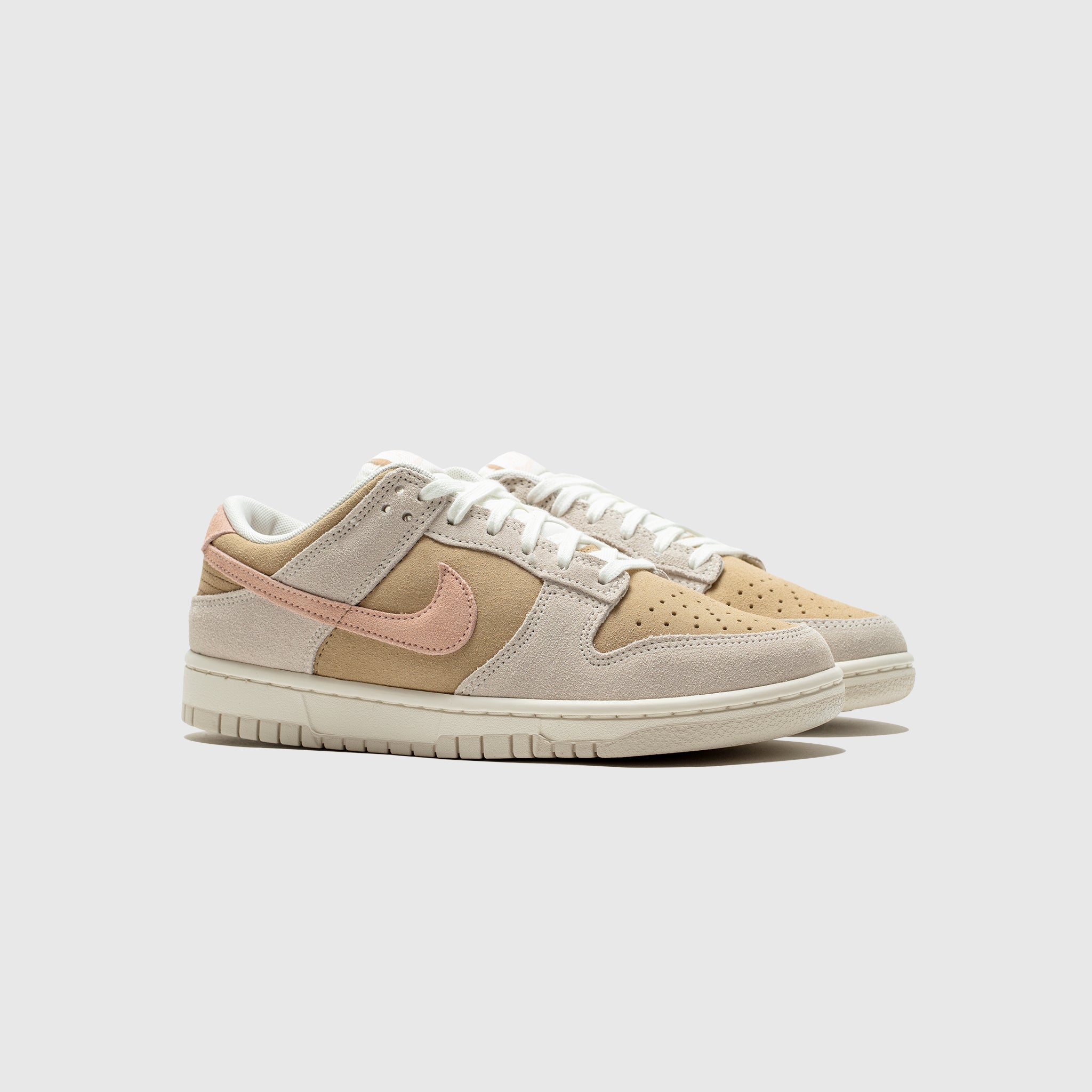 Nike Women's Dunk Low Washed Coral Sneakers - Stylish & Comfortable for Casual Wear, Running, and Gym Workouts