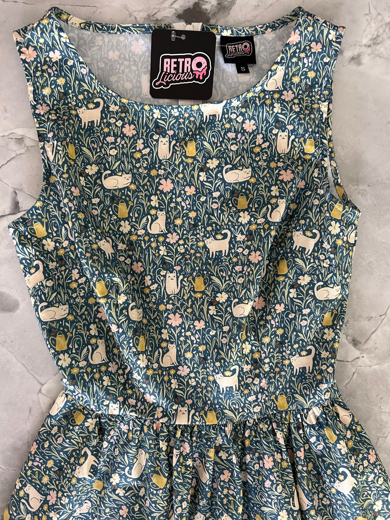 Stylish Cats & Flowers Print Midi Dress for Women | Floral Cat Pattern Summer Dress | Perfect for Casual Outings, Dates, and Parties