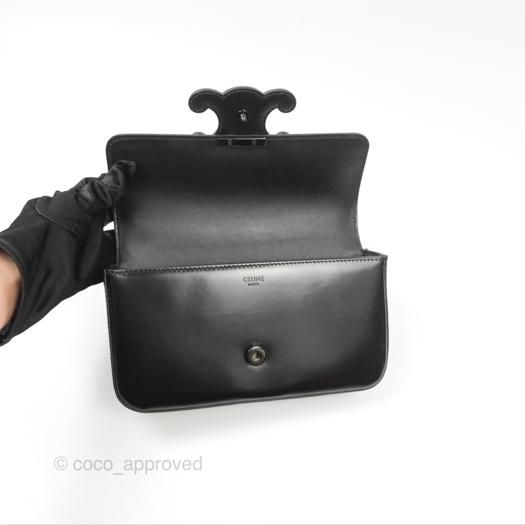 Celine Triomphe Chain Shoulder Bag in So Black Shiny Calfskin Leather - Elegant Crossbody Purse for Women, Perfect for Date Night & Evening Events
