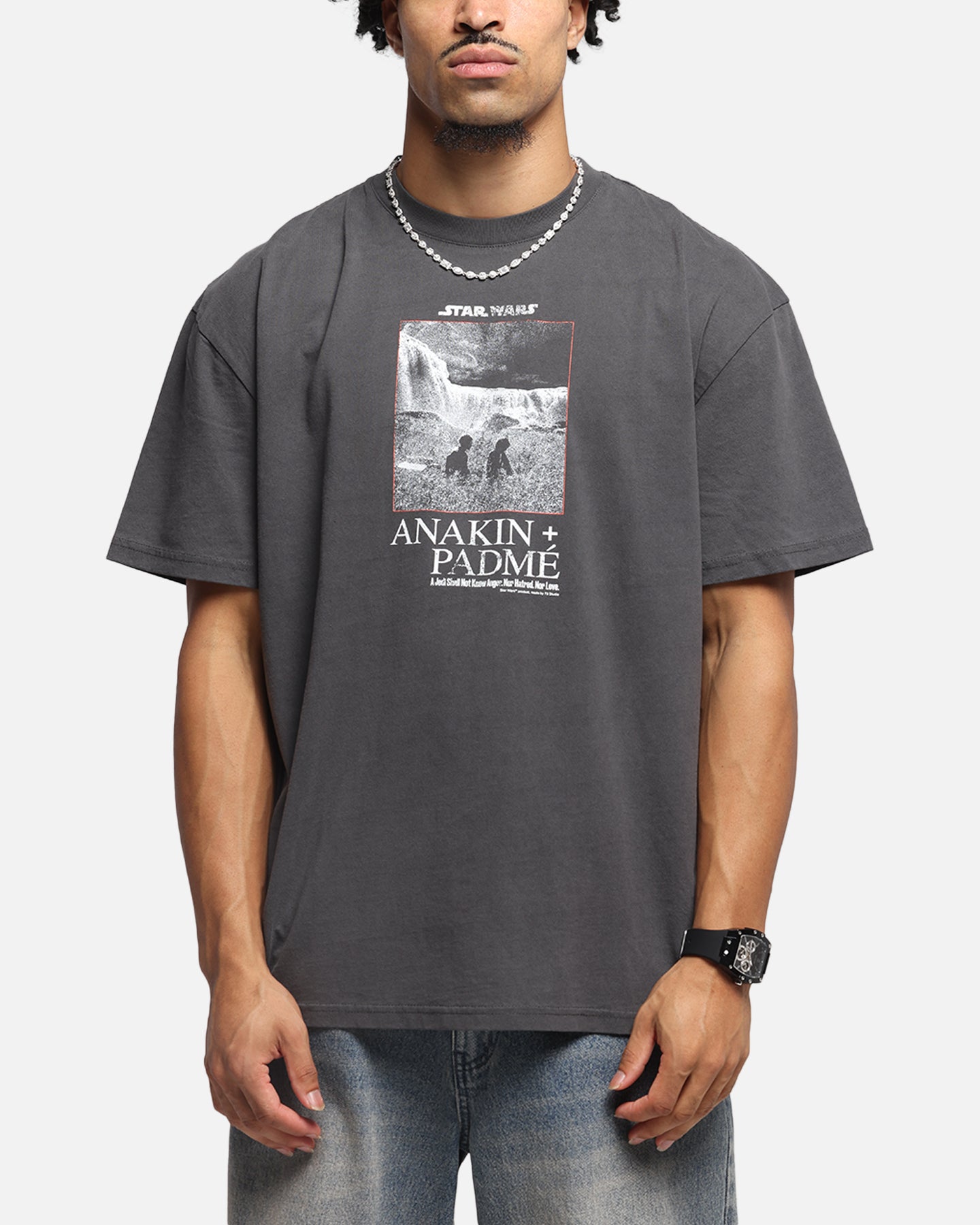 Star Wars Vintage T-Shirt - Anakin & Padme Black Wash - 73 Studio - Perfect for Cosplay, Movie Nights & Star Wars Fans