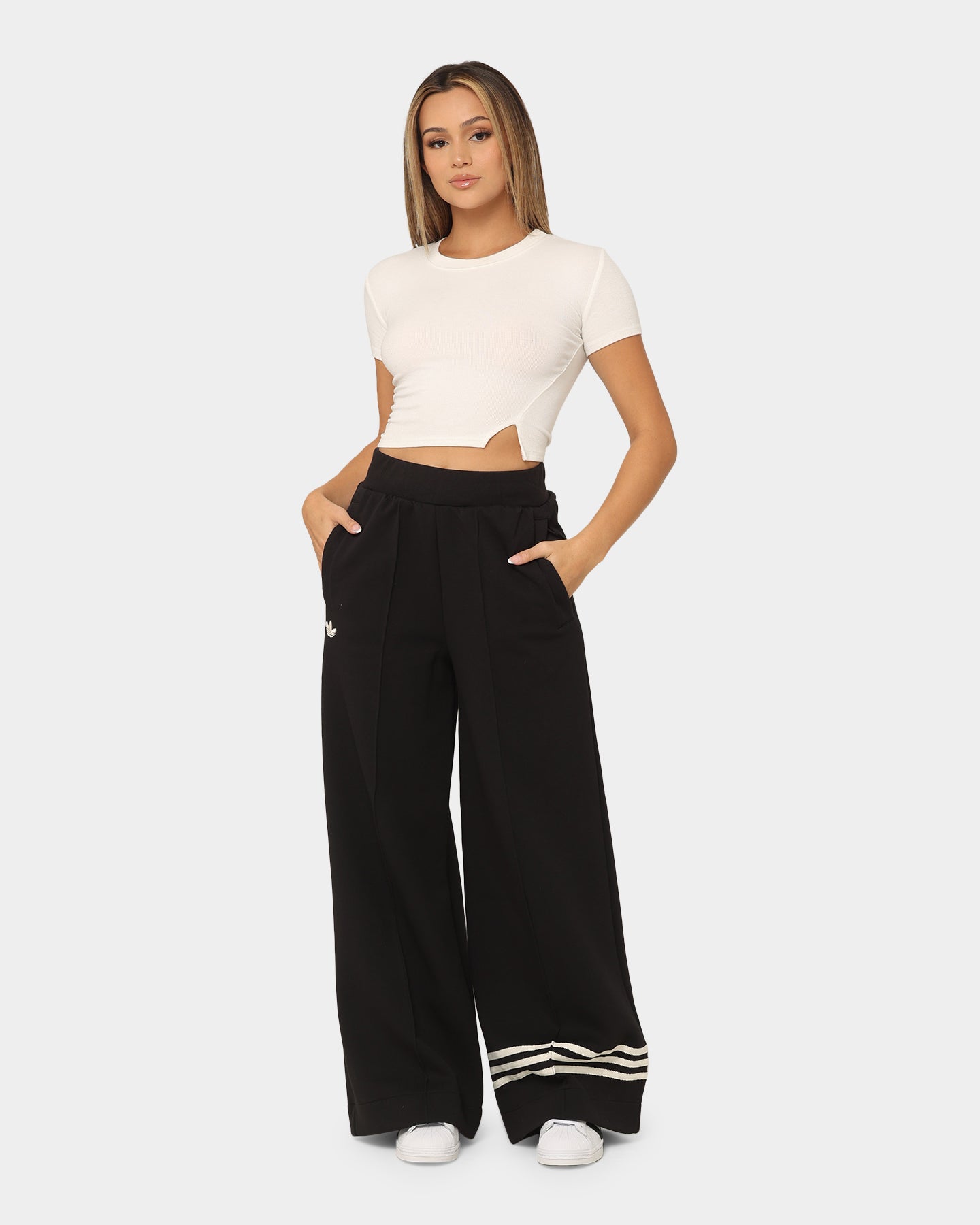 Adidas Women's Running Track Pants - Black Athletic Joggers for Workout & Lounge - Perfect for Gym, Yoga & Casual Wear