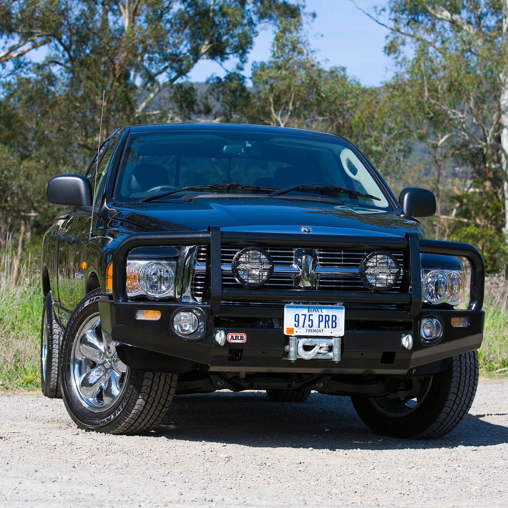 2003-2009 Dodge Ram 1500/2500/3500 Heavy Duty Deluxe Chrome Front Bumper - Durable Replacement for Pickup Trucks | Perfect for Off-Roading & Towing
