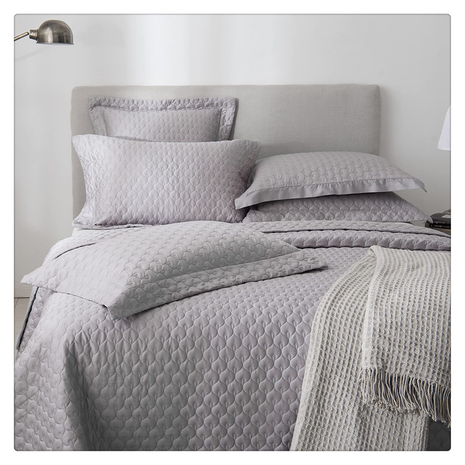 YEHEI 3-Piece Reversible Quilt Set with Pillow Shams - Soft Lightweight All-Season Bedspread & Quilted Coverlet - Gray 90x98 Inches (230x250cm) - Perfect for Master Bedroom, Guest Room & Dorm Decor