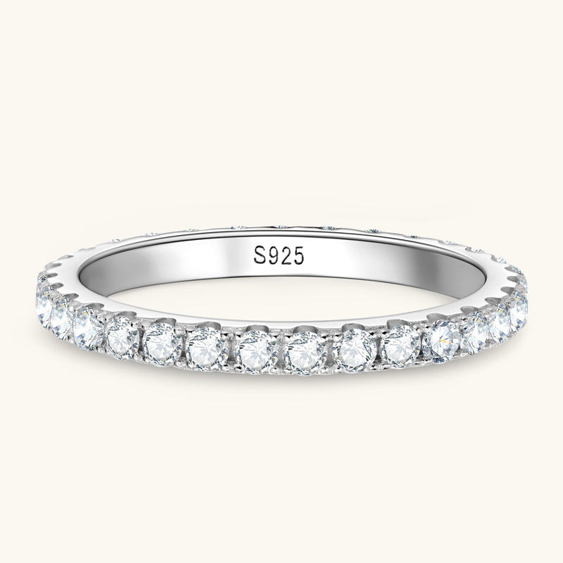 Exquisite Moissanite Pavé Wedding Band for Women - Elegant & Durable Engagement Ring, Perfect for Bridal, Anniversary & Special Occasions