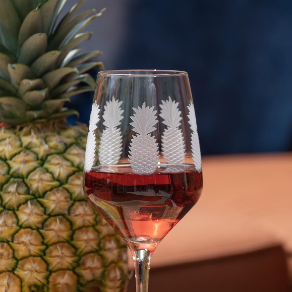 Premium 19.5oz All-Purpose Wine Glasses Set of 2 - Perfect for Pineapple Cocktails, White & Red Wine, Juice - Ideal for Parties, Weddings & Home Entertaining