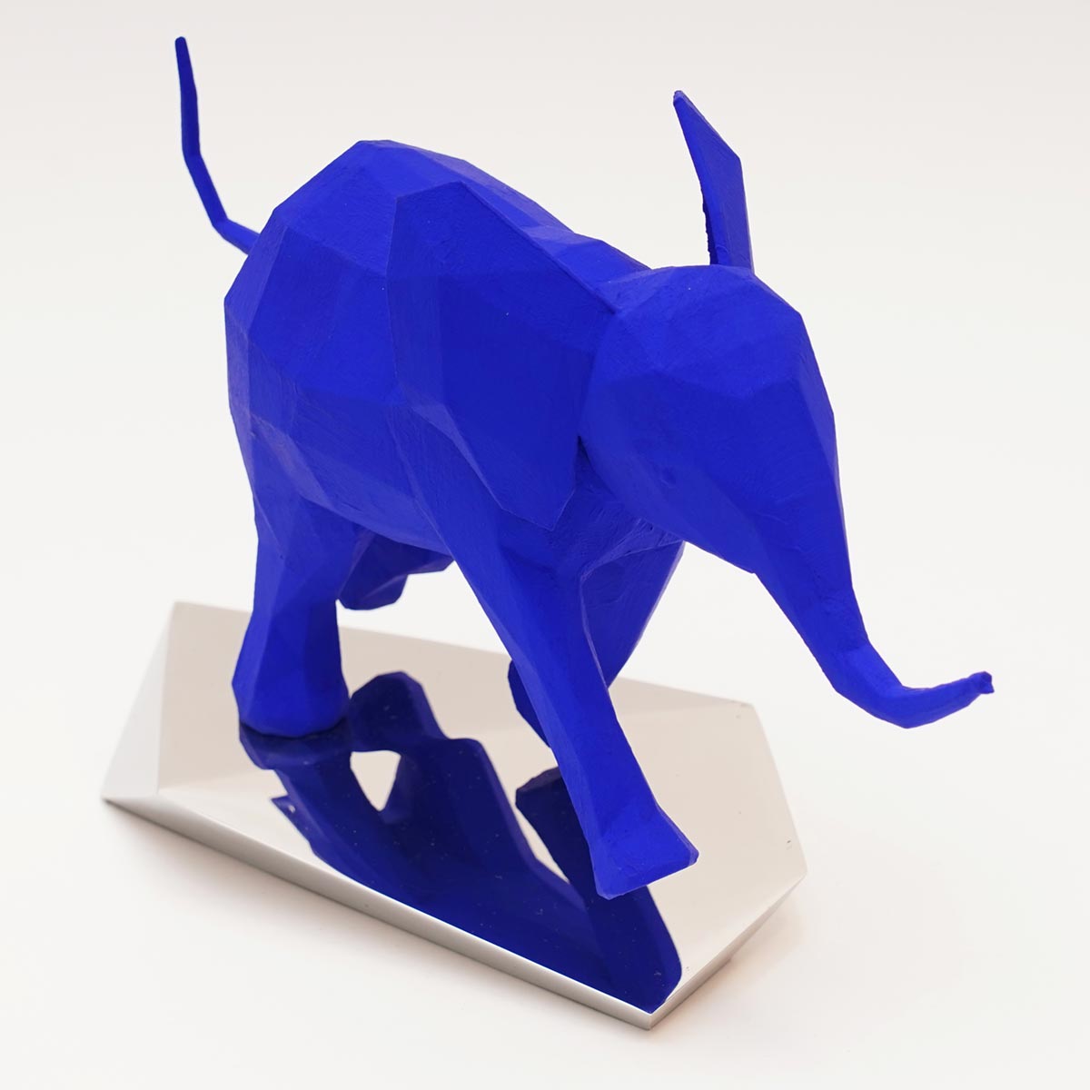 Opiyaya Blue Resin Steel Sculpture - Modern Home & Office Decor Art for Living Room, Bedroom, or Garden