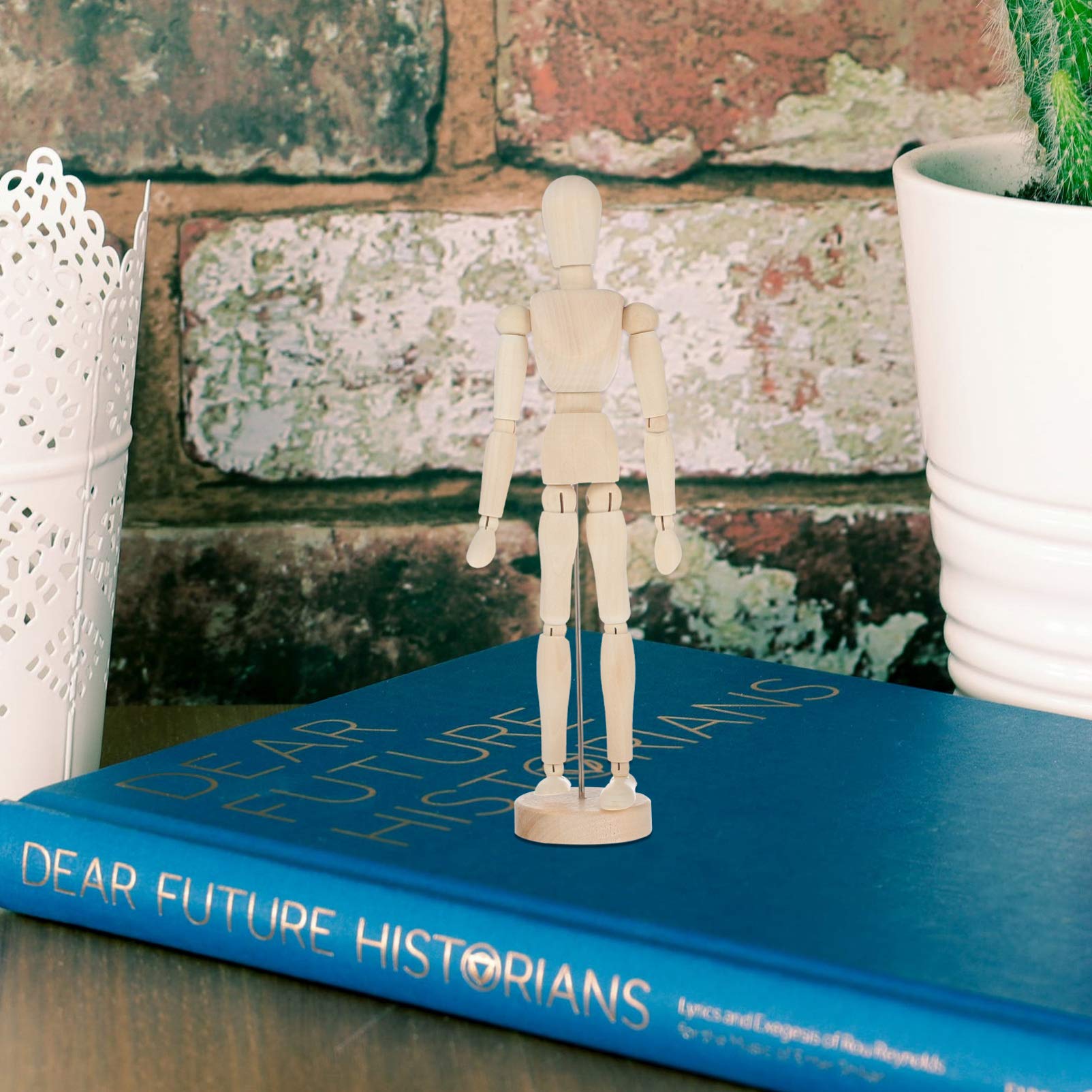 Air Pineapple Stand - Wooden Air Plant Holder for Tillandsia, Unique Tabletop Decor & Wooden Mannequin Model - Perfect for Home, Office, and Gift Giving