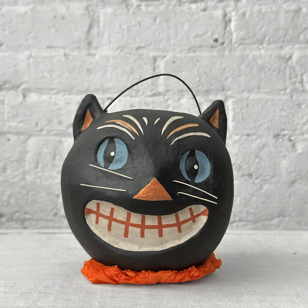 Halloween Cat Candy Bucket - Cute Trick or Treat Container for Kids & Party Favors - Perfect for Halloween Night & Festive Gatherings