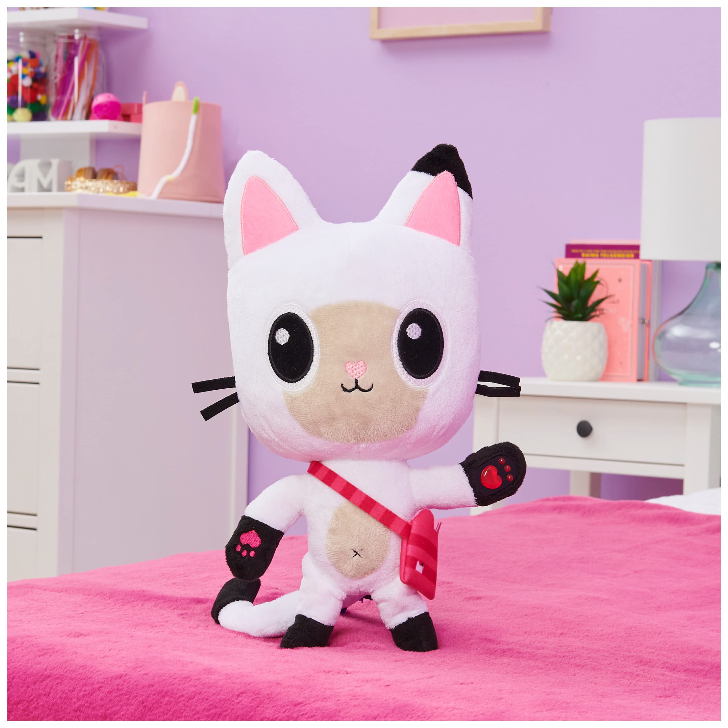 Gabby's Dollhouse Spin Master Talking 'Pandy Paws' Interactive Plush Toy (6061679) - Perfect Gift for Kids Birthday & Pretend Play