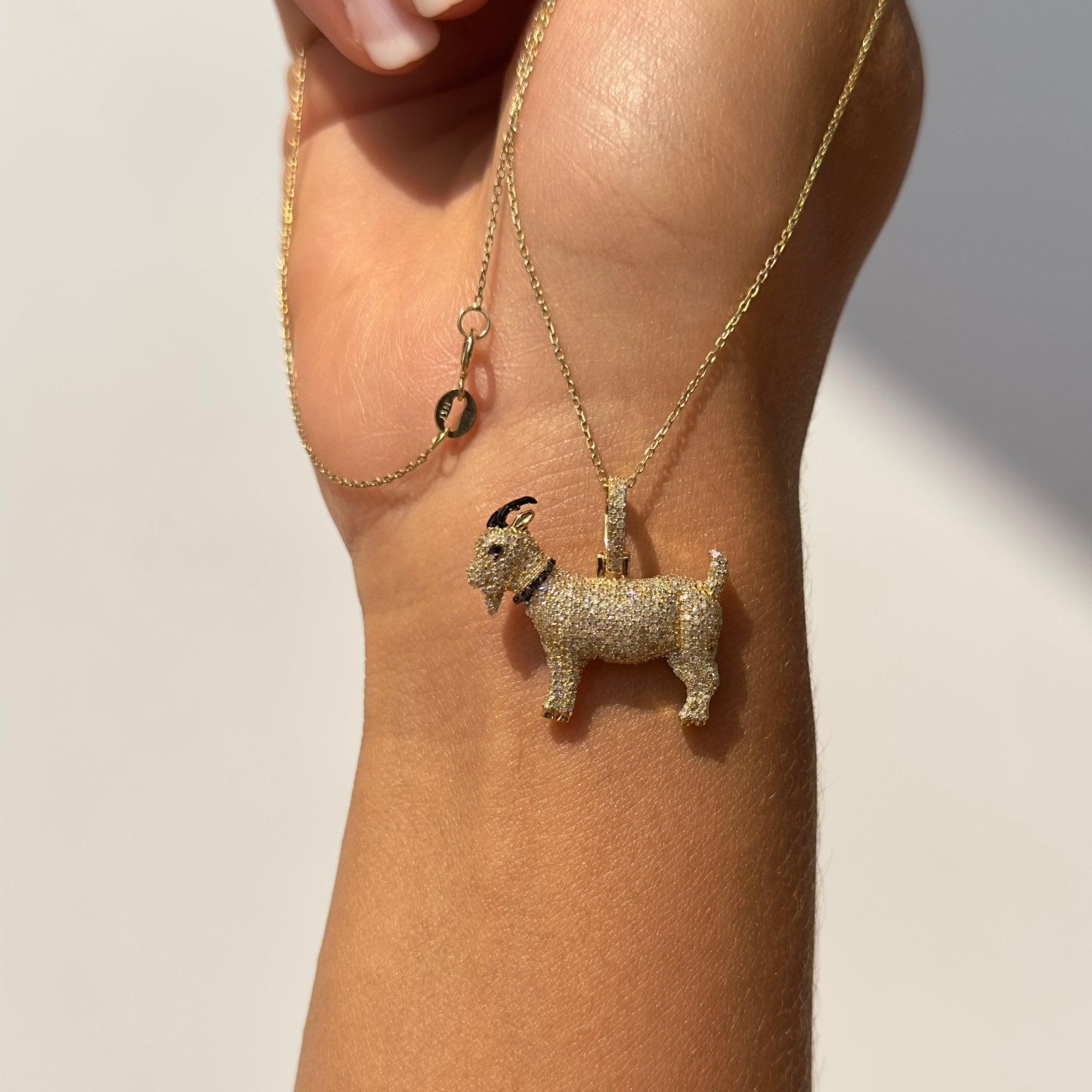10k Yellow Gold Diamond GOAT Pendant Necklace for Men & Women - Elegant Zodiac Jewelry Gift for Birthday, Anniversary & Special Occasions