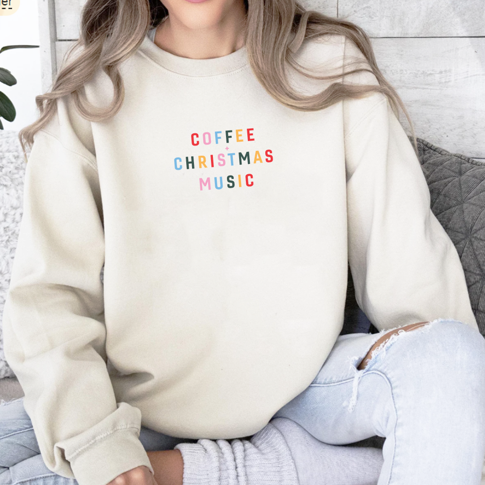Vanilla Scented Women's Christmas Sweatshirt with Coffee & Music Print - Cozy Holiday Gift for Coffee Lovers, Perfect for Xmas Parties & Winter Gatherings