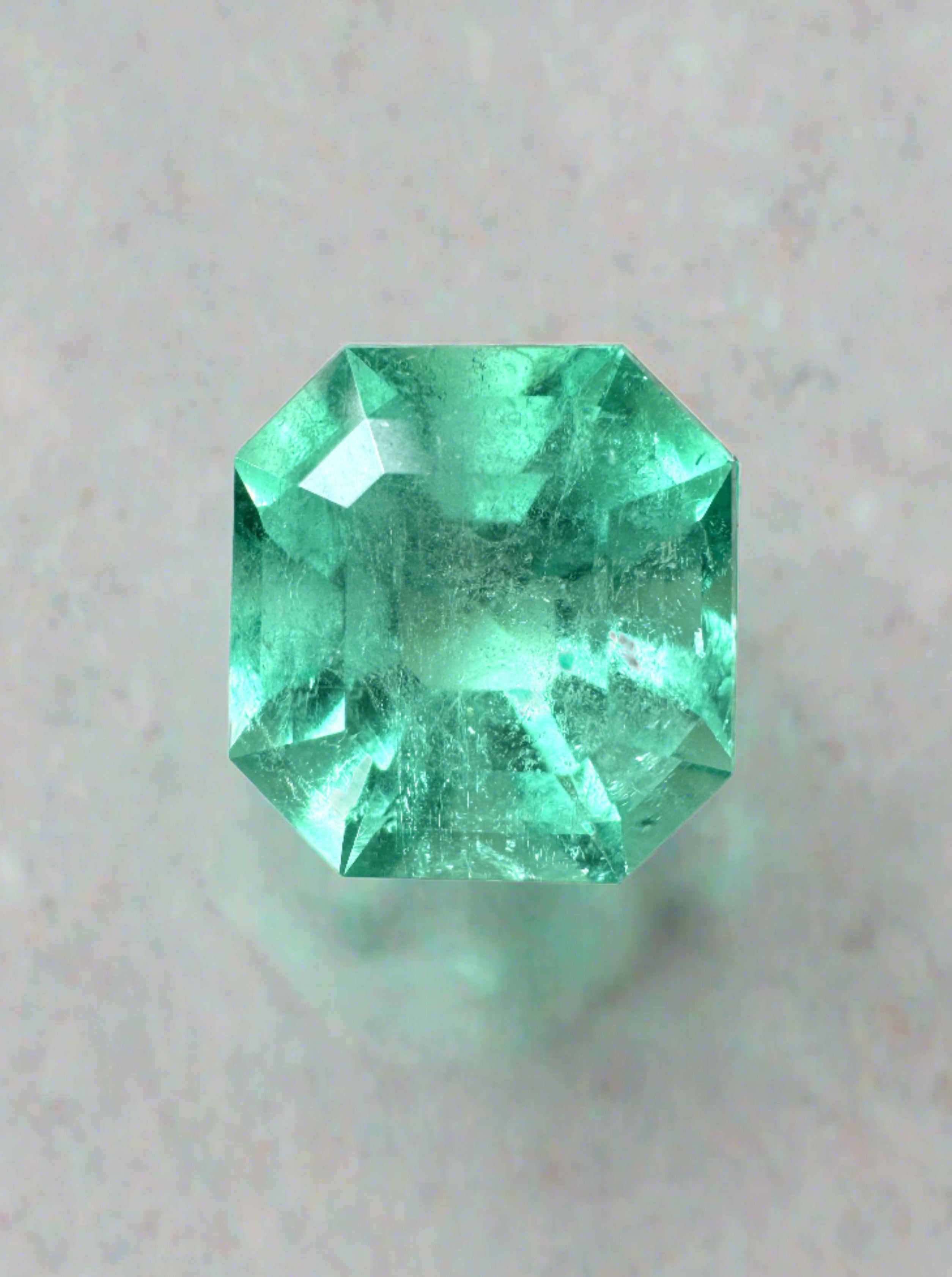 3.27 Carat Natural Colombian Emerald Loose Gemstone - 9.3x8.8mm Asscher Cut for Jewelry Making, Engagement Rings & Luxury Gifts