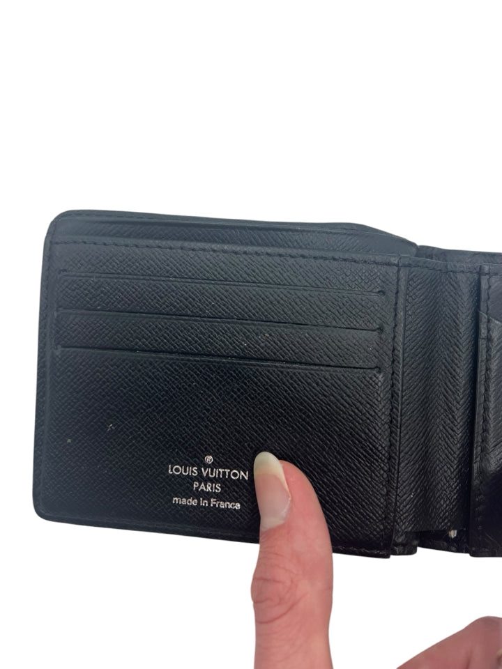 Authentic Louis Vuitton Gray Damier Graphite Men's Wallet - Multiple Card Slots & ID Window - Perfect for Everyday Use, Business Travel & Luxury Gifting