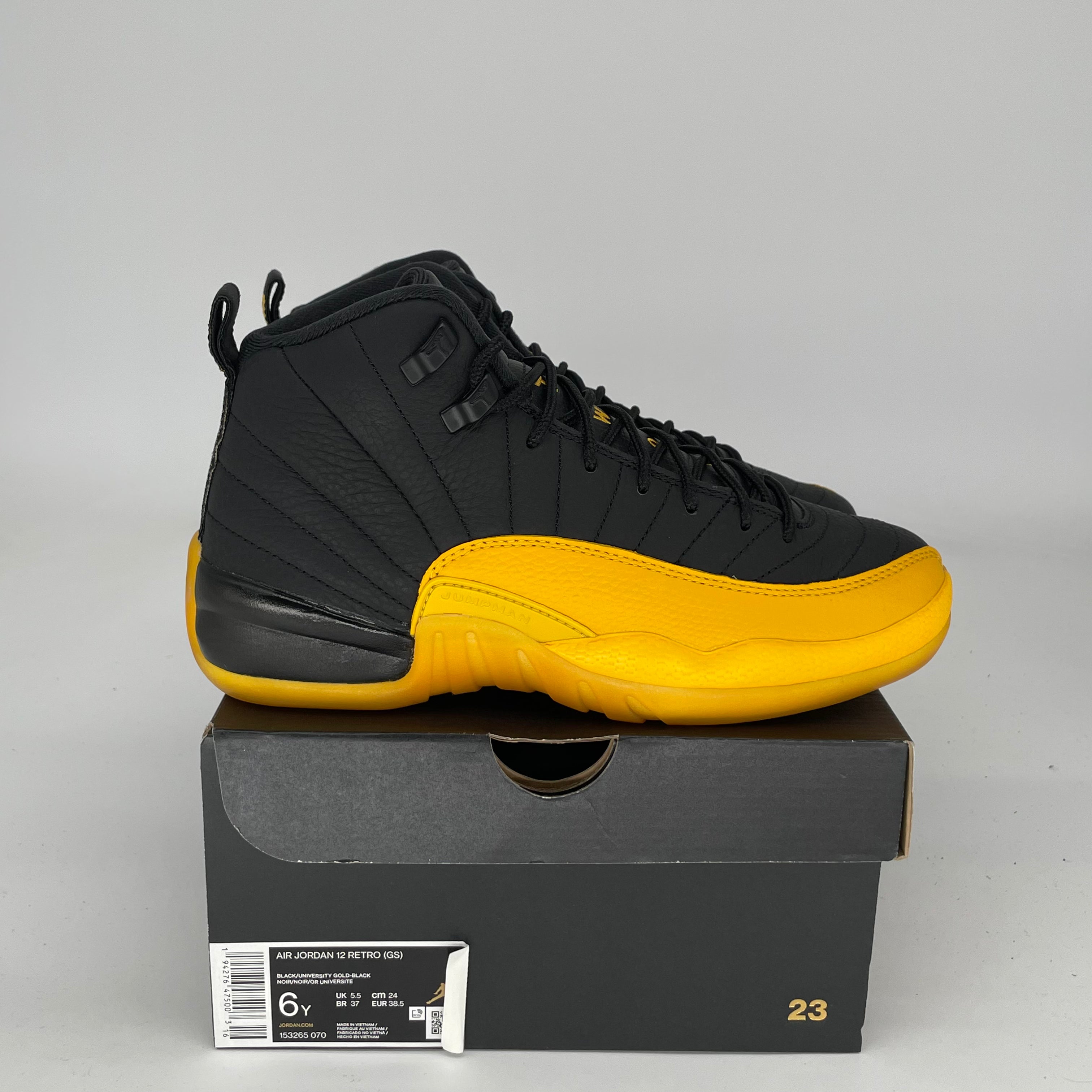 AIR JORDAN 12 UNIVERSITY GOLD Basketball Shoes Size 6Y (153265-070) - Perfect for Kids' Basketball Games & Streetwear Fashion