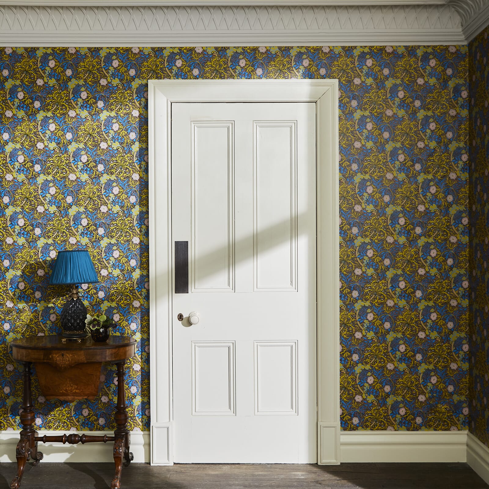 Premium SEAWEED Wallpaper in Lime Green - Eco-Friendly & Peel-and-Stick for Bedroom, Living Room, and Nursery Decor