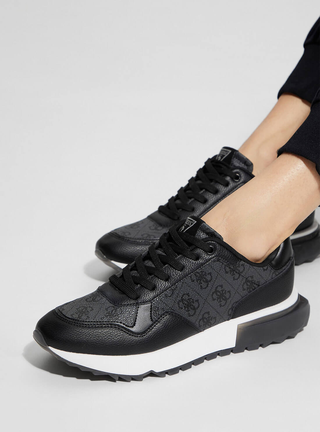 Black Melany Logo Sneakers - Stylish Casual Sneakers for Men & Women | Perfect for Walking, Running & Everyday Wear