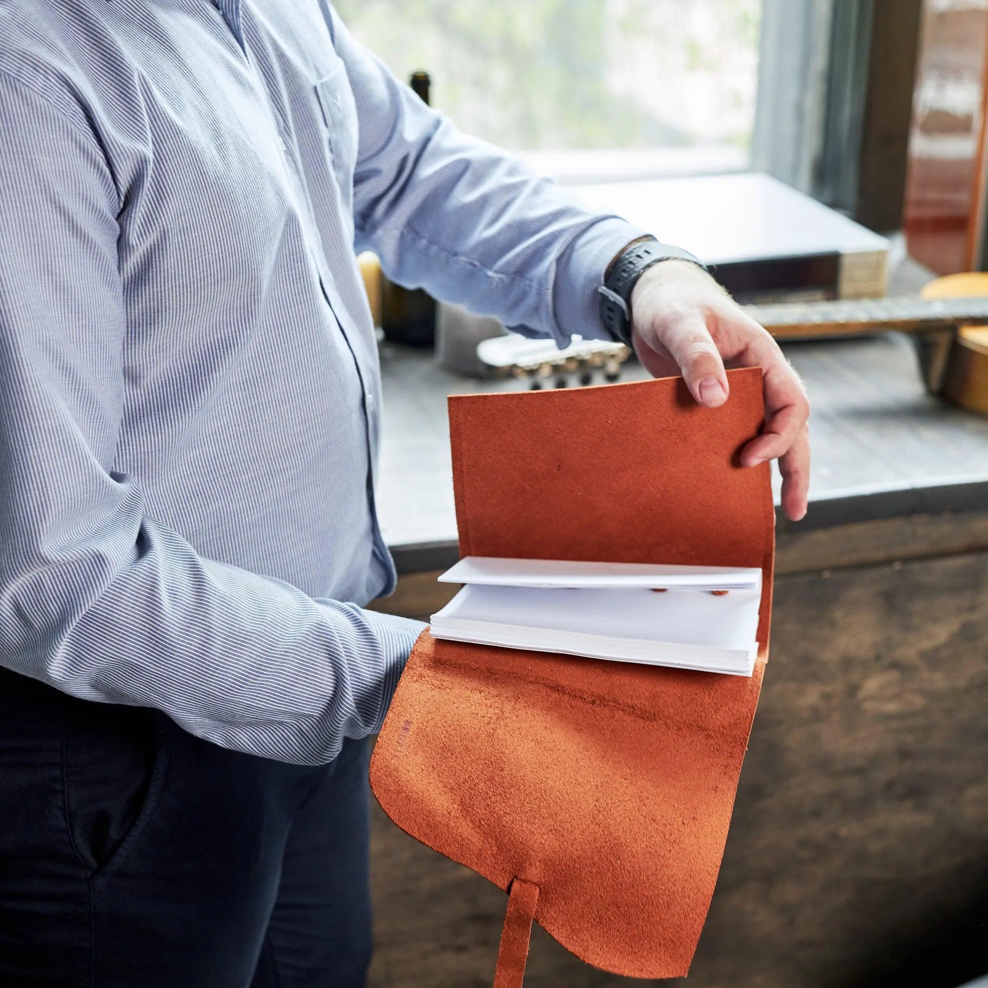 Premium Leather Journal for Writing & Sketching - Handcrafted Genuine Leather Notebook, Perfect for Travel, Bullet Journaling & Gift Giving