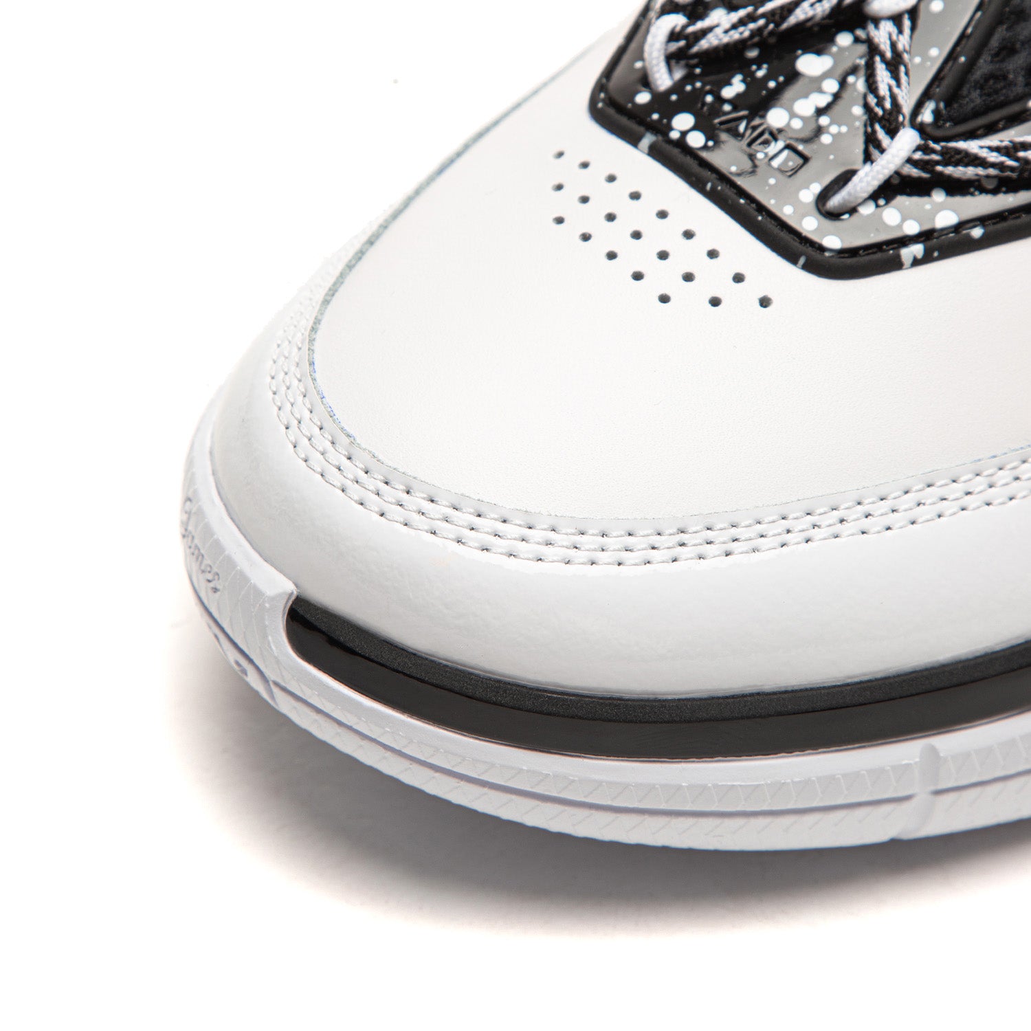 Way of Wade 1 Splash Basketball Shoes - High-Performance Men's Sneakers for Court Play & Streetwear Fashion | Perfect for NBA Fans & Basketball Enthusiasts