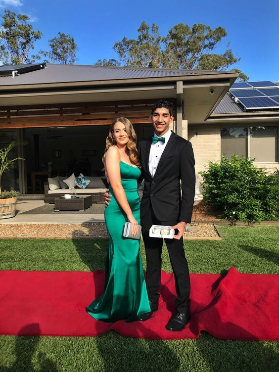 Elegant Mermaid Dark Green Backless Prom Dress for Women - J3782 | Perfect for Evening Parties, Homecoming, and Formal Events
