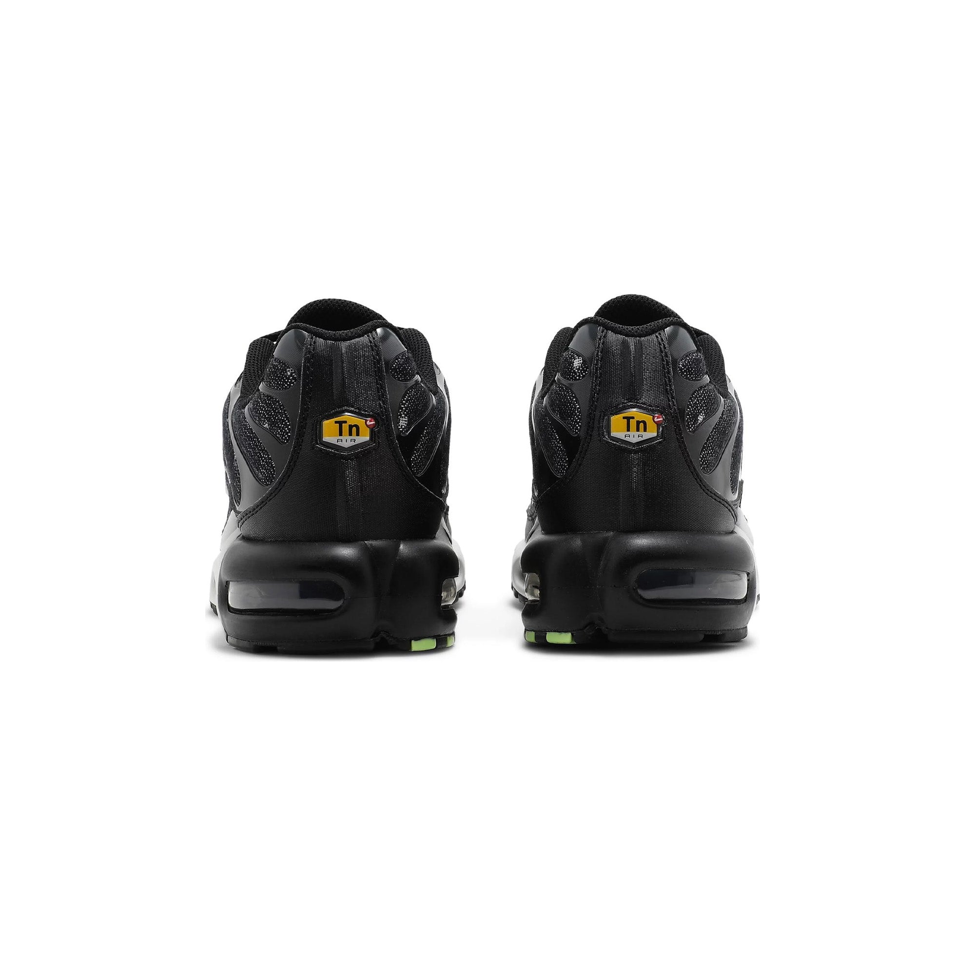 Nike Air Max Plus SE 'Black Chrome' Running Shoes for Men (2021) - Lightweight Cushioned Sneakers for Gym, Workout & Everyday Wear
