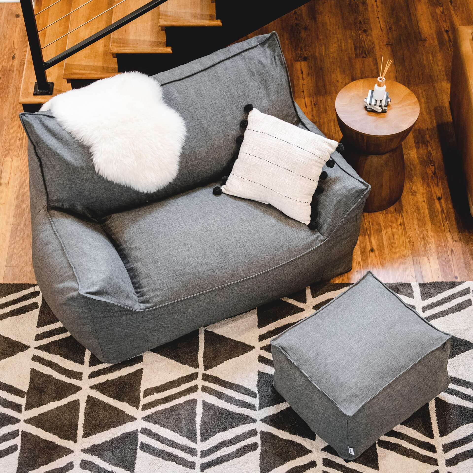 Premium Imperial Fufton - Luxurious Comfort for Home & Office - Perfect for Relaxation, Decor & Gifting
