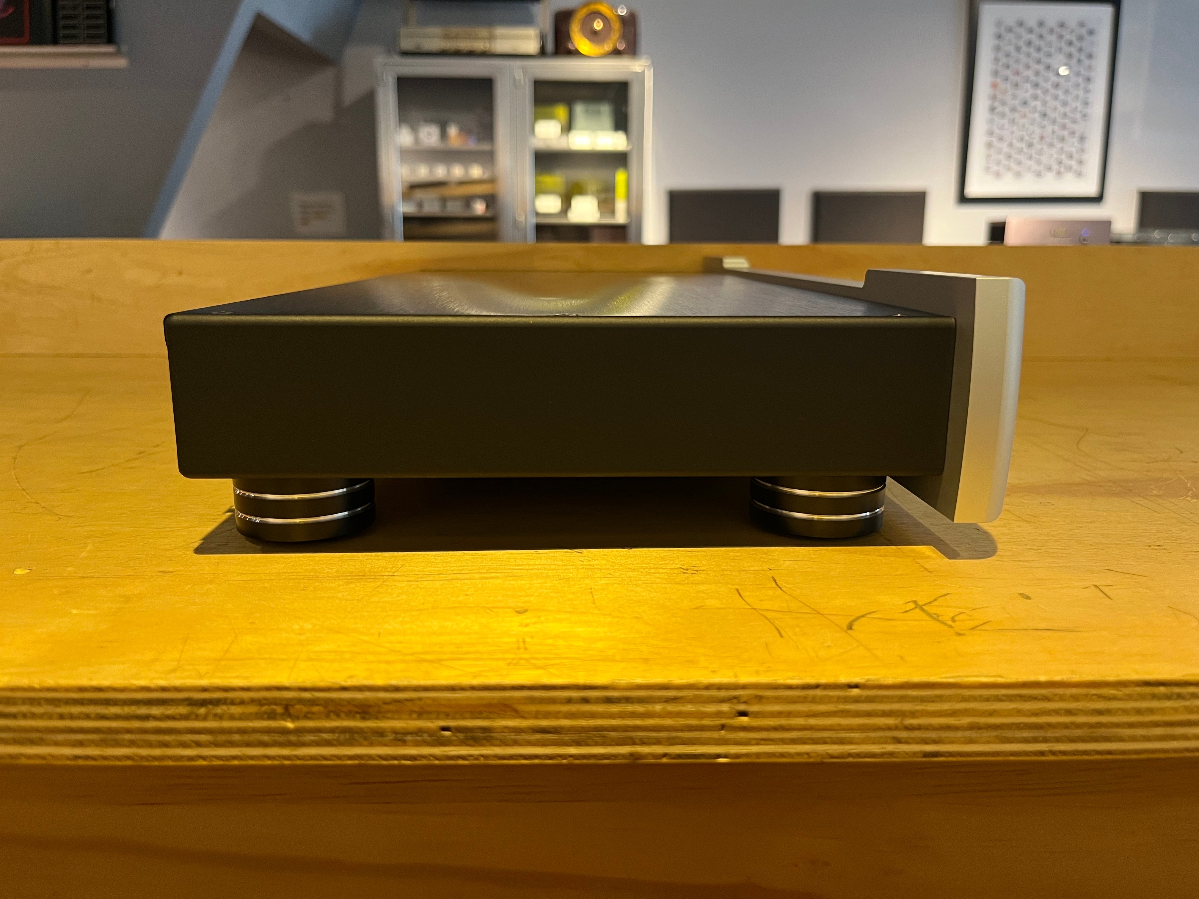 Coda Technologies 07x FET Preamplifier - Silver with Remote, Manual & Original Packaging - High-Quality Audio Preamplifier for Home Theater & Studio Recording