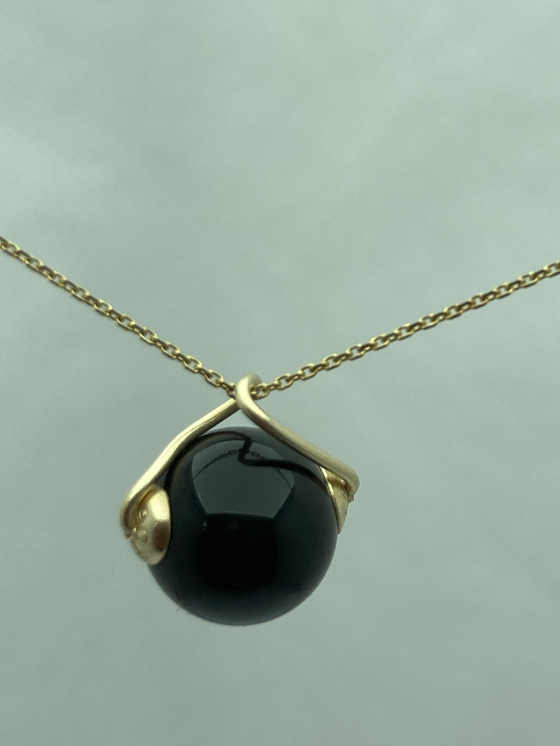 Solid Gold Black Onyx Pendant Necklace - 18K Gold Chain with Round Black Gemstone | Elegant Jewelry for Women, Perfect for Gifts, Parties & Special Occasions