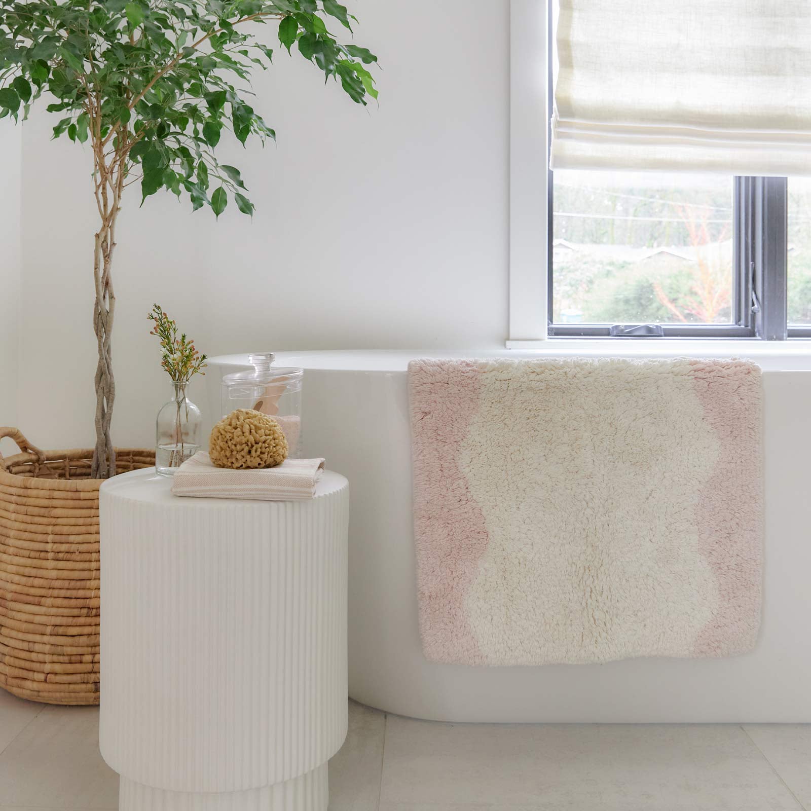 Premium Soft Bath Mat by Harper - Ultra Absorbent, Non-Slip Bathroom Rug for Safety & Comfort - Perfect for Showers, Bathtubs & Bathroom Floors
