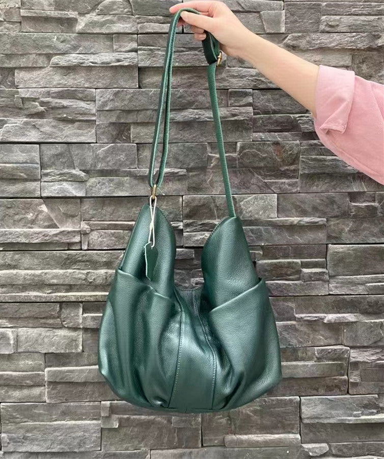 Classic Roomy Shoulder Purse for Women - Large Capacity Crossbody Bag - Fashionable & Practical Handbag for Work, Travel & Everyday Use