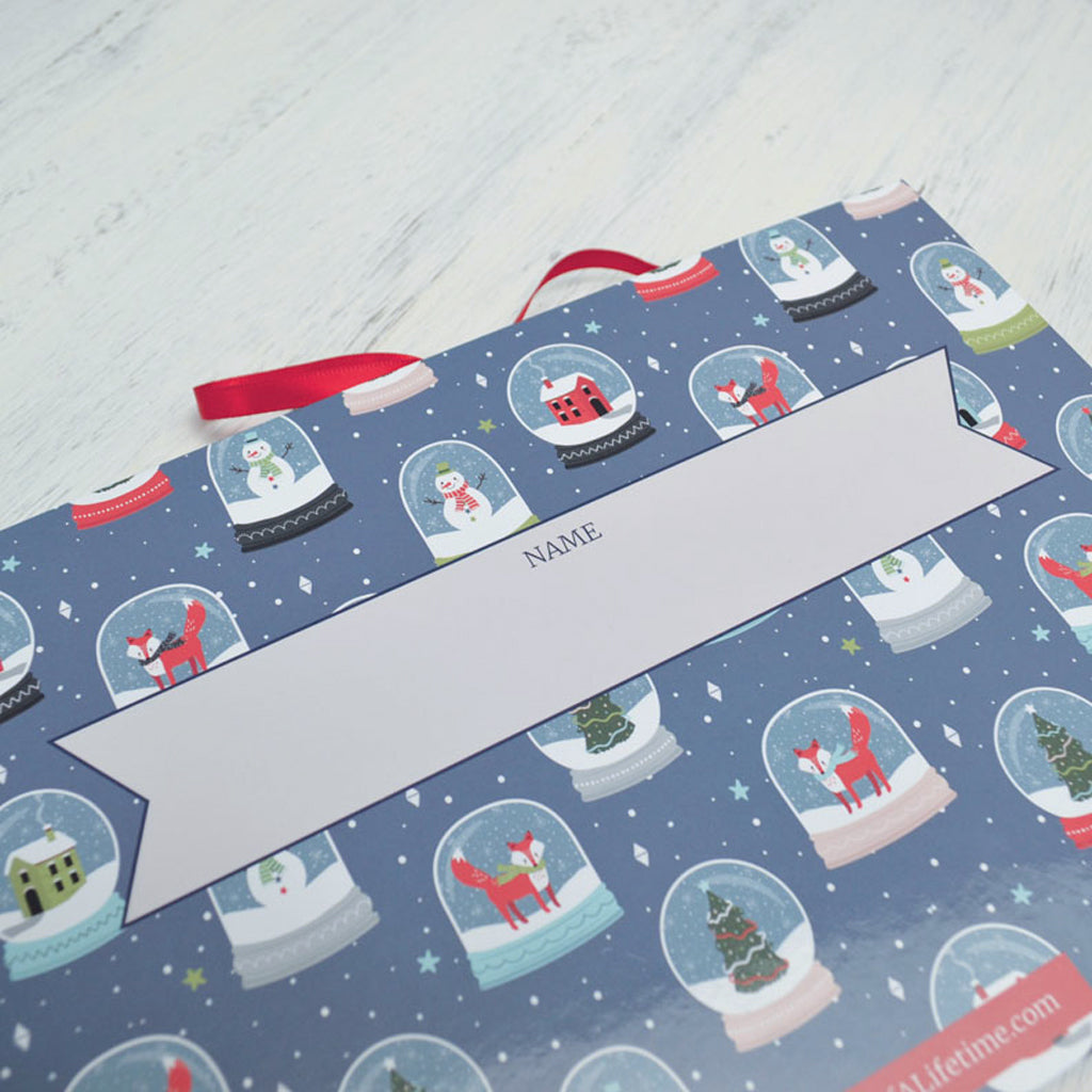 Christmas Keepsake Box - Handcrafted Wooden Memory Box for Holiday Ornaments & Family Treasures - Perfect for Storing Christmas Decorations, Cards & Seasonal Memories