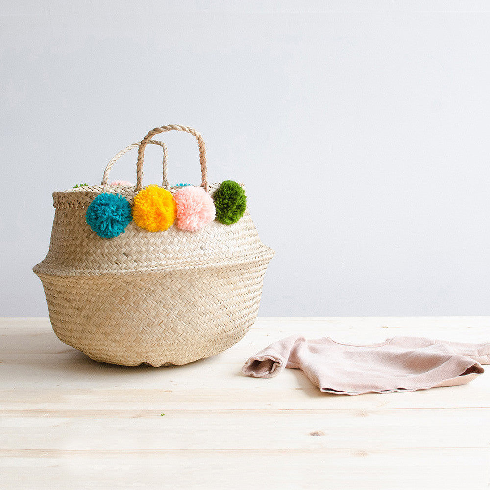 Ernie Pom Pom Belly Basket - Soft and Cozy Pet Bed for Small Dogs and Cats - Perfect for Home, Office, and Travel Use