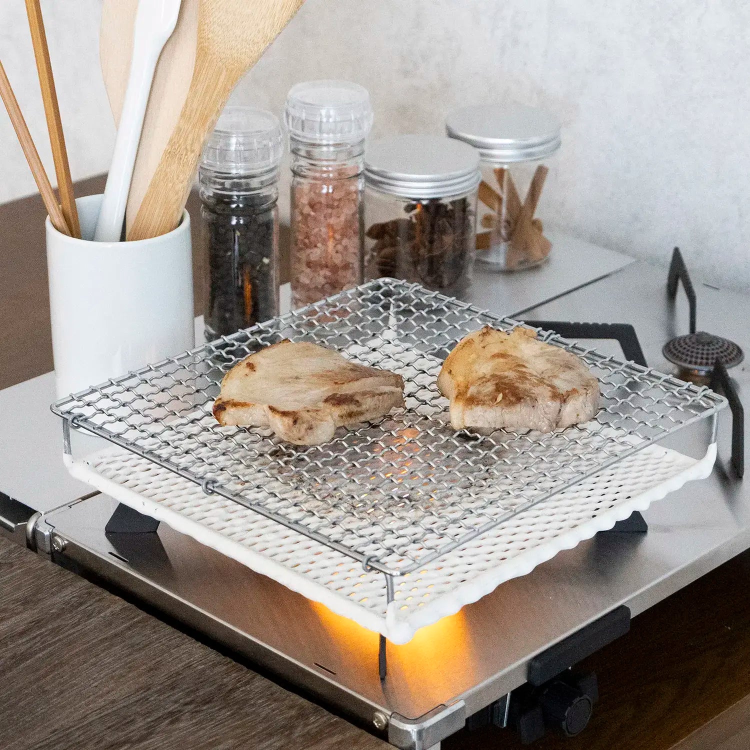 Premium Marujyu Kanaami Ceramic Far Infrared BBQ Grill Mesh - Durable Cooking Grid for Healthy Grilling, Perfect for Outdoor Camping, Backyard BBQs & Picnics