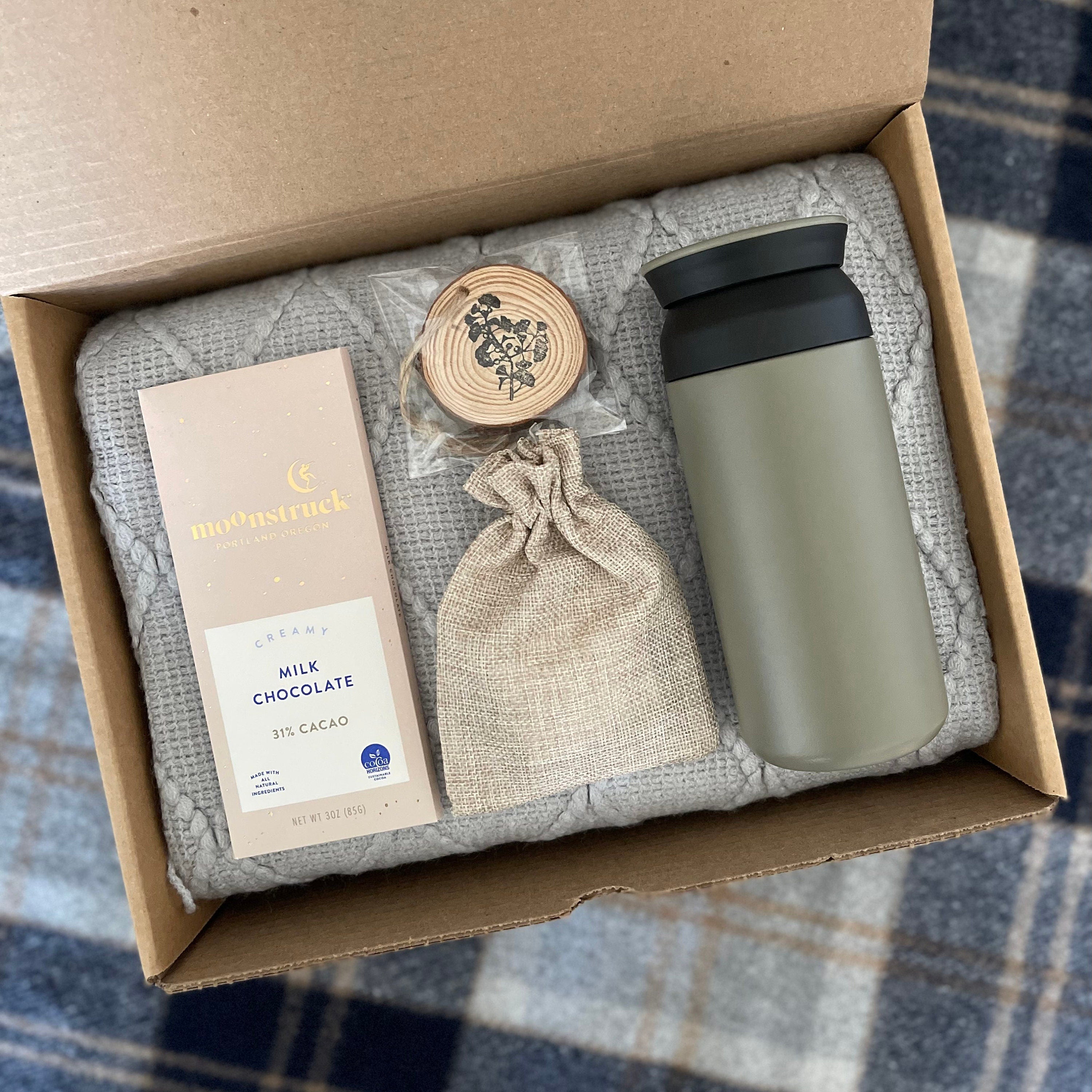 Cozy Blanket Gift Box - Soft & Warm Hug in a Box for Gifts, Holidays & Relaxation at Home