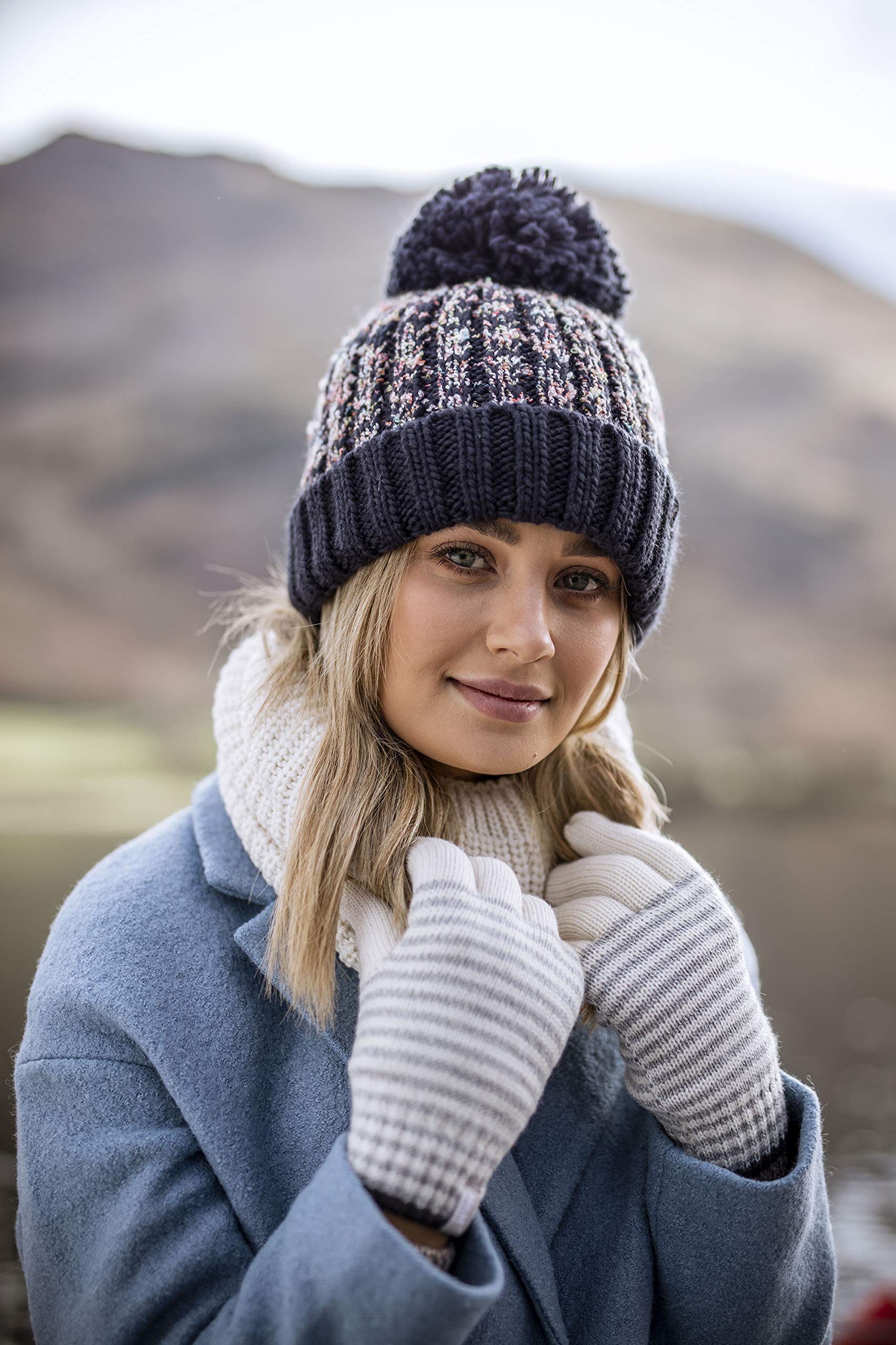 Heat Holders Women's Thermal Winter Gloves - Soft Fleece Lined, Windproof & Touchscreen Compatible for Cold Weather, Outdoor Activities & Daily Commute