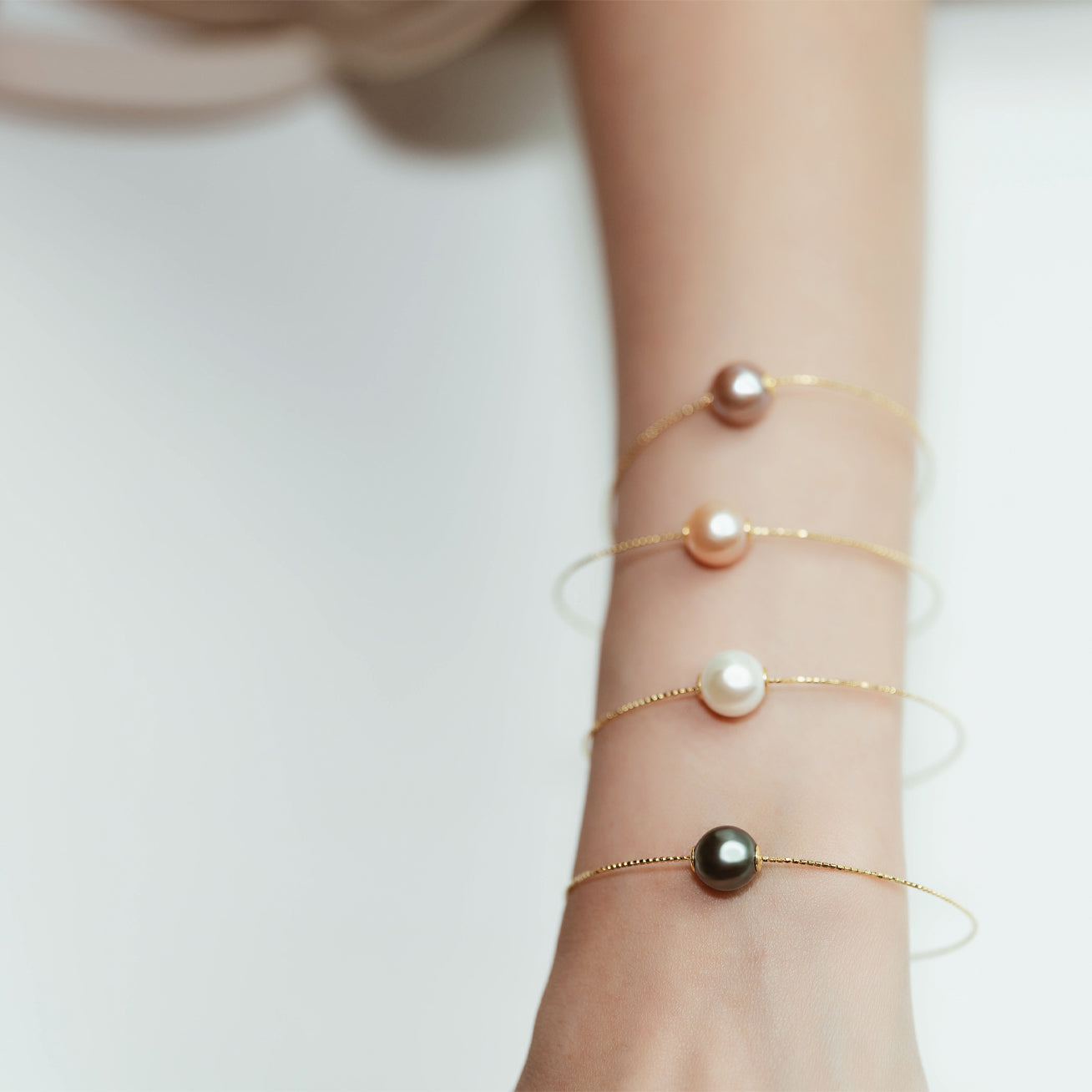 18K Gold Interchangeable 9-10MM Pearl Bracelet | Elegant Pearl Jewelry for Women | Perfect for Weddings, Parties & Special Occasions | KB00004