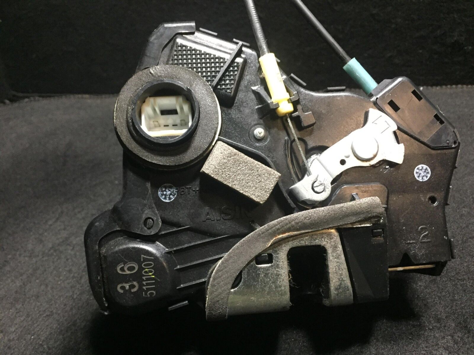 04 05 06 Scion XA Front Left Door Lock Latch Actuator - OEM D18 Replacement Part - Perfect for Car Door Repair & Maintenance