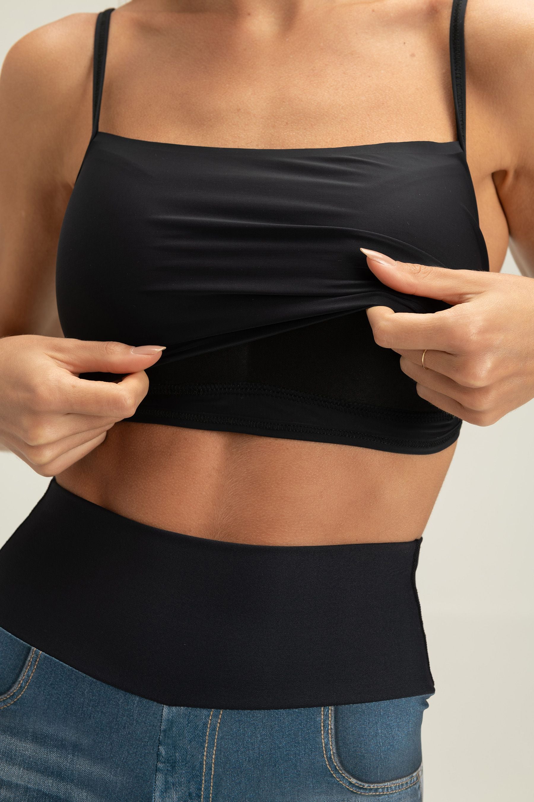 High-Performance Pro Sports Bra for Women - Moisture-Wicking & Supportive Workout Top for Running, Yoga & Gym - 450891