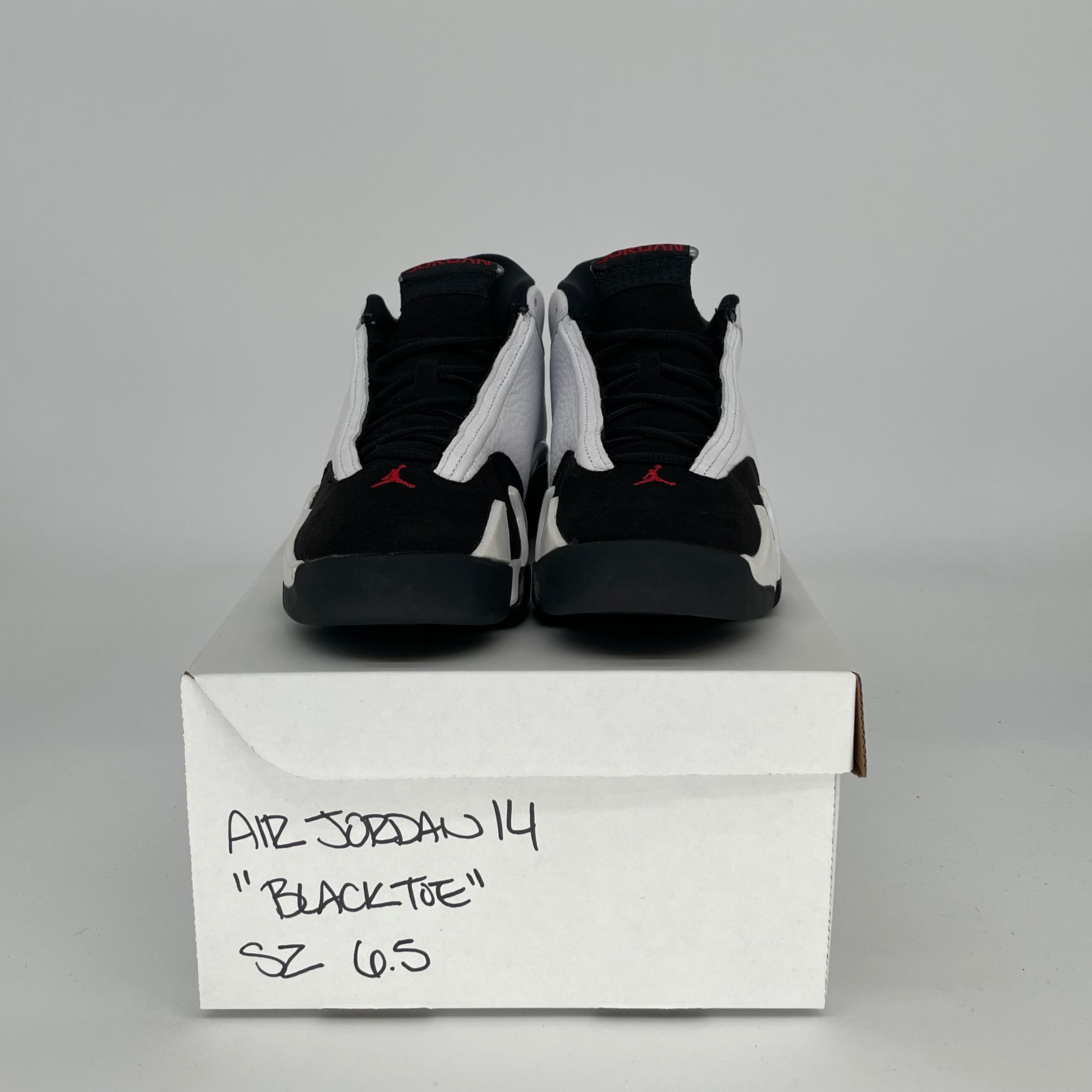 Original Title: AIR JORDAN 14 BLACK TOE SIZE 6.5/8W 487524 160   Optimized Title: Air Jordan 14 Retro Black Toe Basketball Shoes - Men's Size 6.5/Women's 8 (Style 487524-160) - Perfect for Court Play & Streetwear Fashion