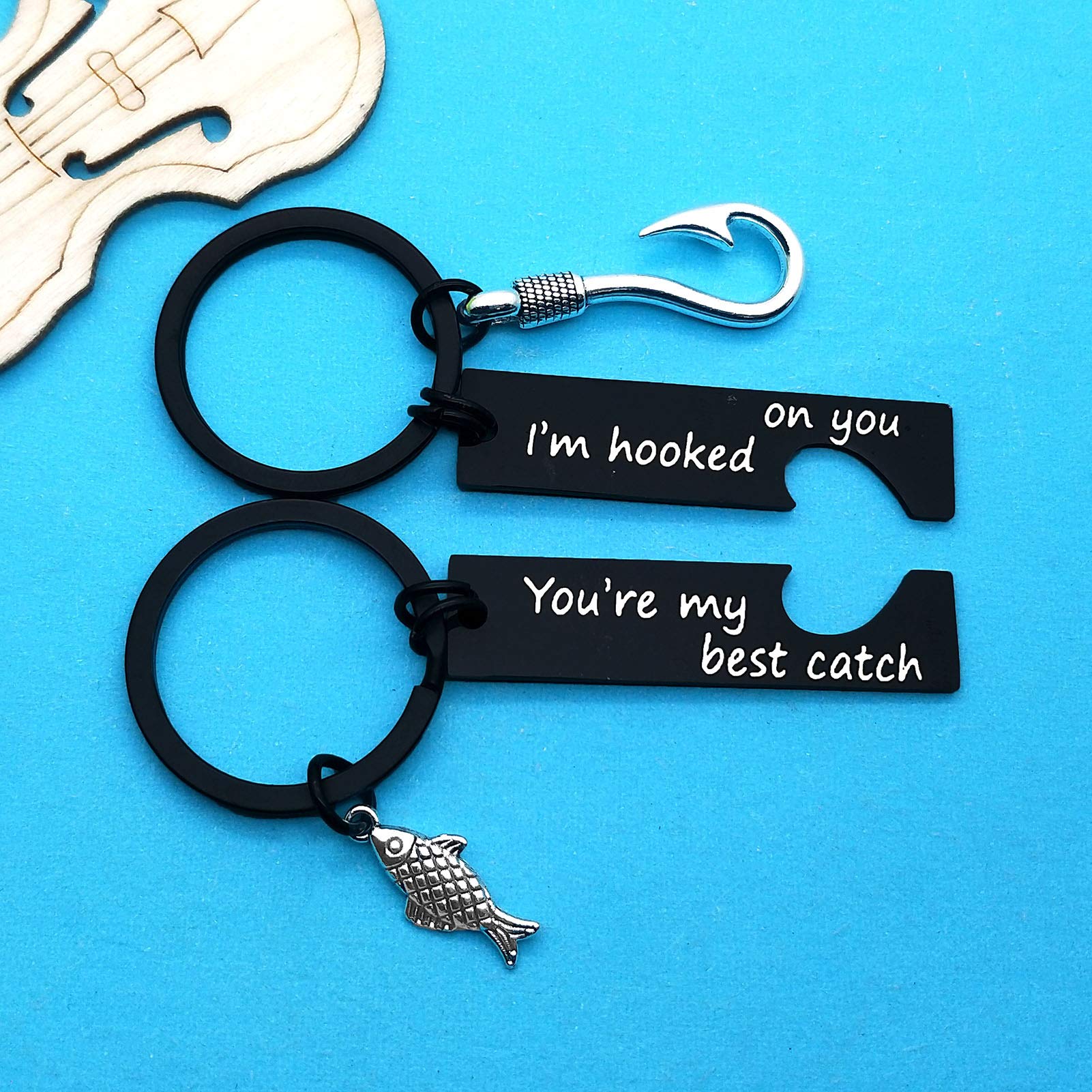 Romantic Couple Keychain Set - Personalized Gifts for Him and Her - Christmas, Birthday, Anniversary & Valentine's Day Presents - Perfect for Couples, LDR Relationships & Special Occasions