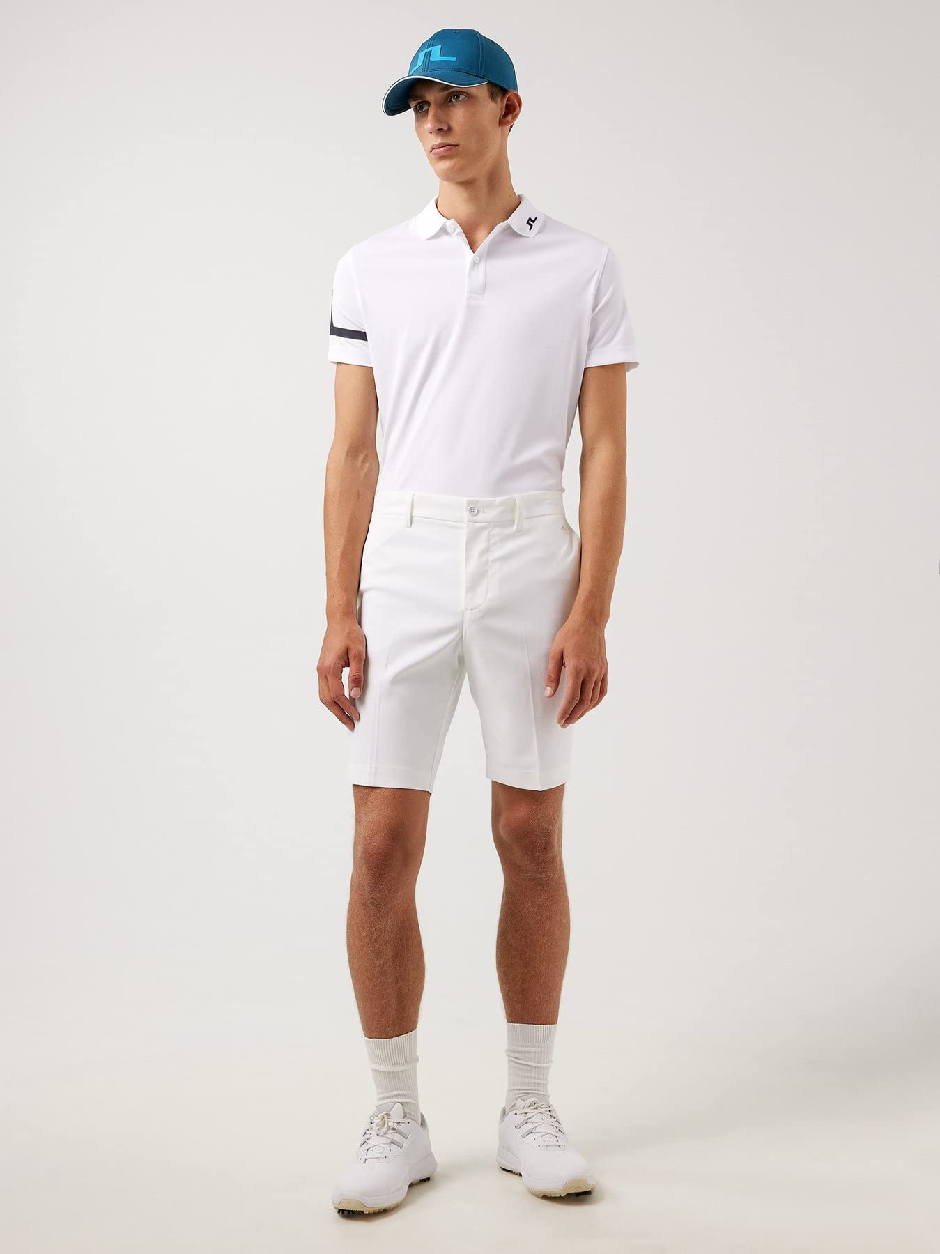 J.Lindeberg Eloy Golf Shorts for Men - Premium White Golf Shorts, Comfortable & Stylish FW21 Collection - Perfect for Golfing, Casual Wear & Outdoor Activities