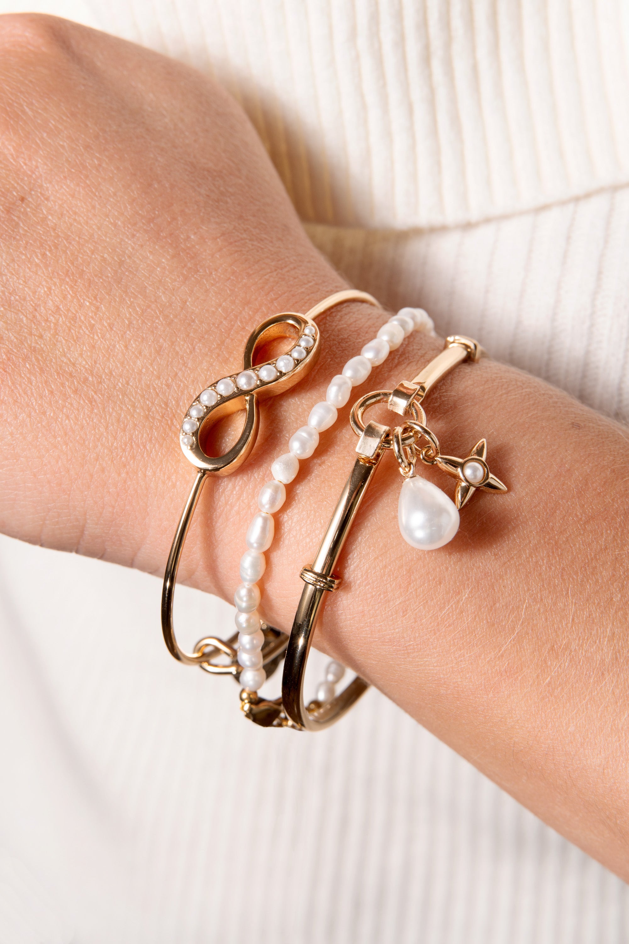 Elegant Freshwater Pearl Bracelet for Women - Handmade Natural Pearls Jewelry Gift for Wedding, Anniversary & Special Occasions
