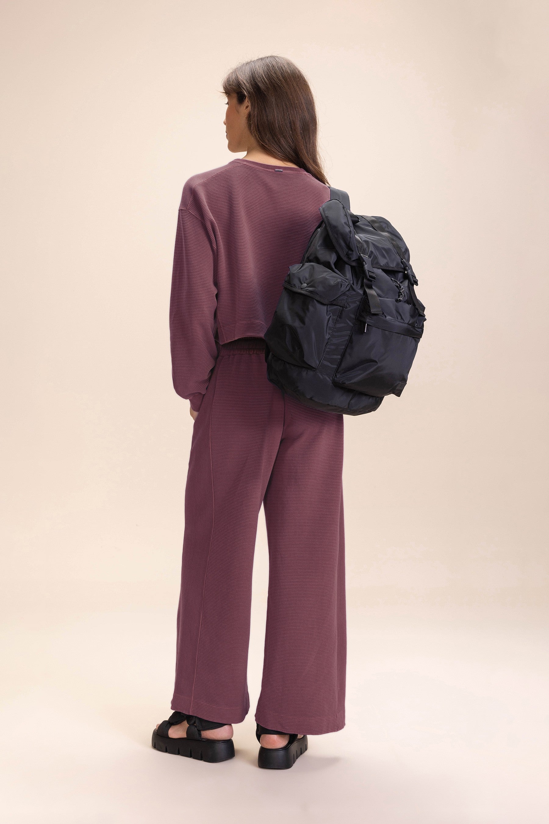 Stylish Ribbed Washed Crop Pants for Women - High Waist Comfortable Lounge Pants - Perfect for Yoga, Workout & Casual Wear