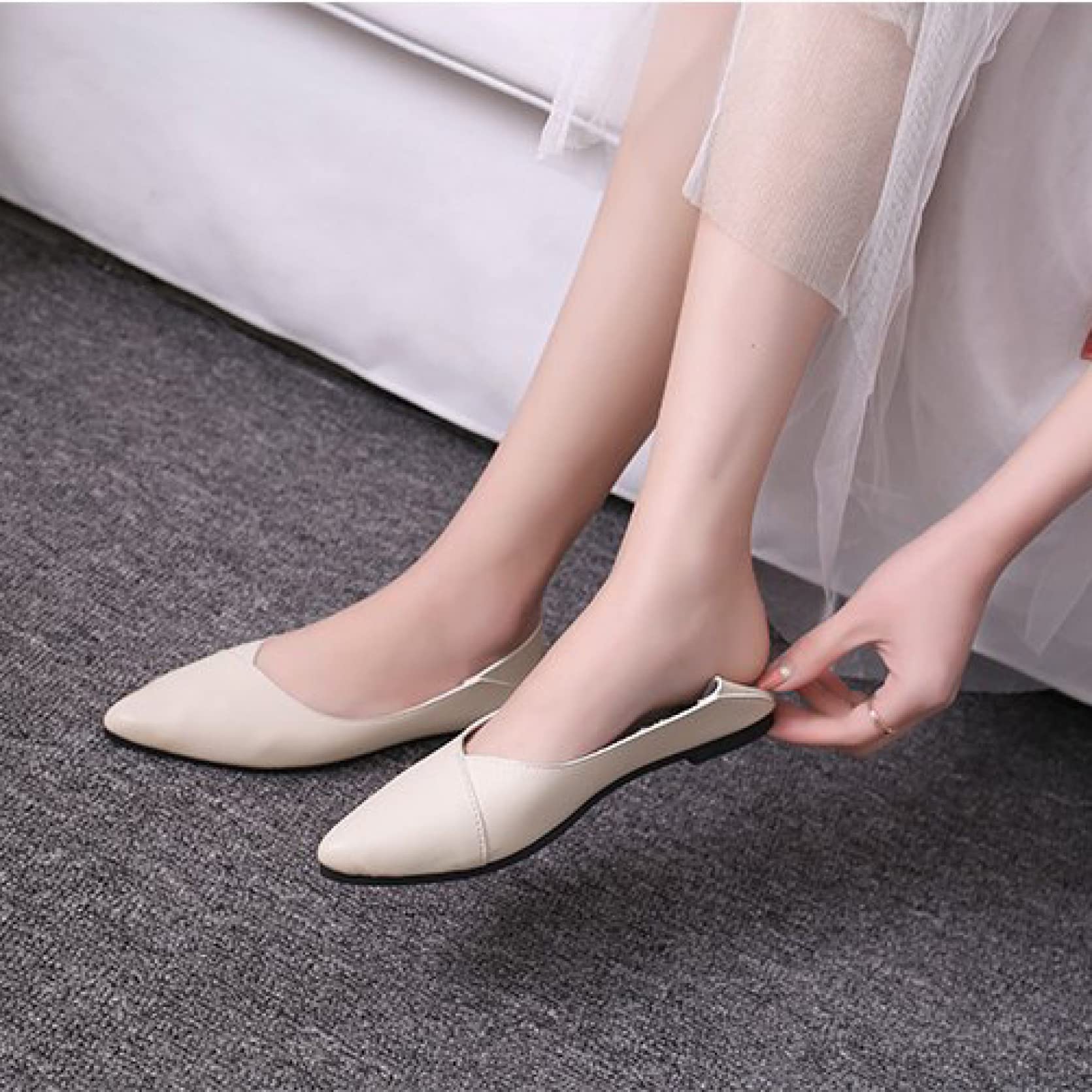 Women's Non-Slip Pointed Toe Ballet Flats - Soft Faux Leather Slip-On Walking Shoes for Work, Office & Daily Comfort | Casual & Elegant Style