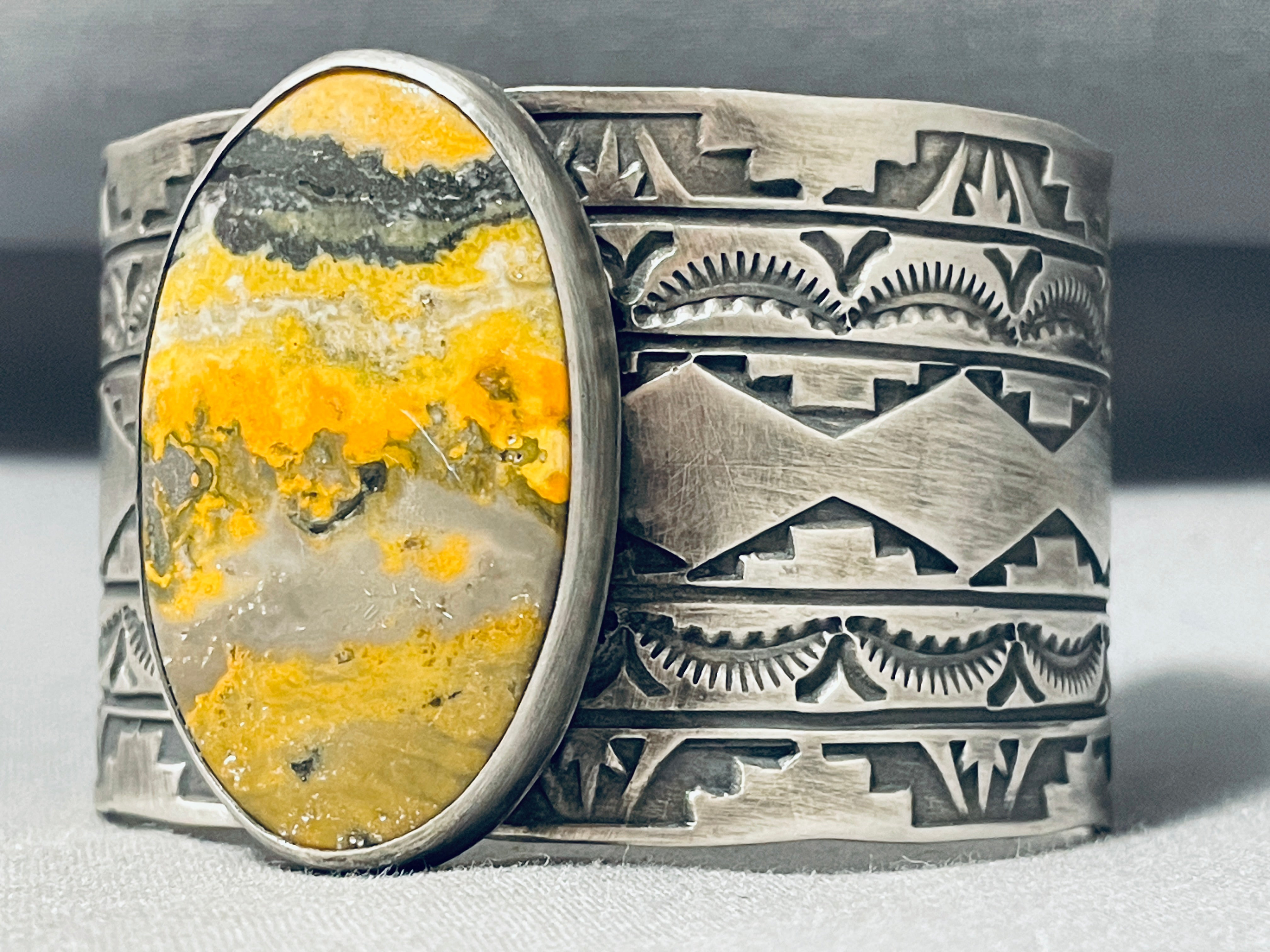 172g Navajo Sterling Silver Bracelet with Yellow Jasper - Handmade Native American Jewelry for Women, Perfect for Gifts, Boho Style & Everyday Wear