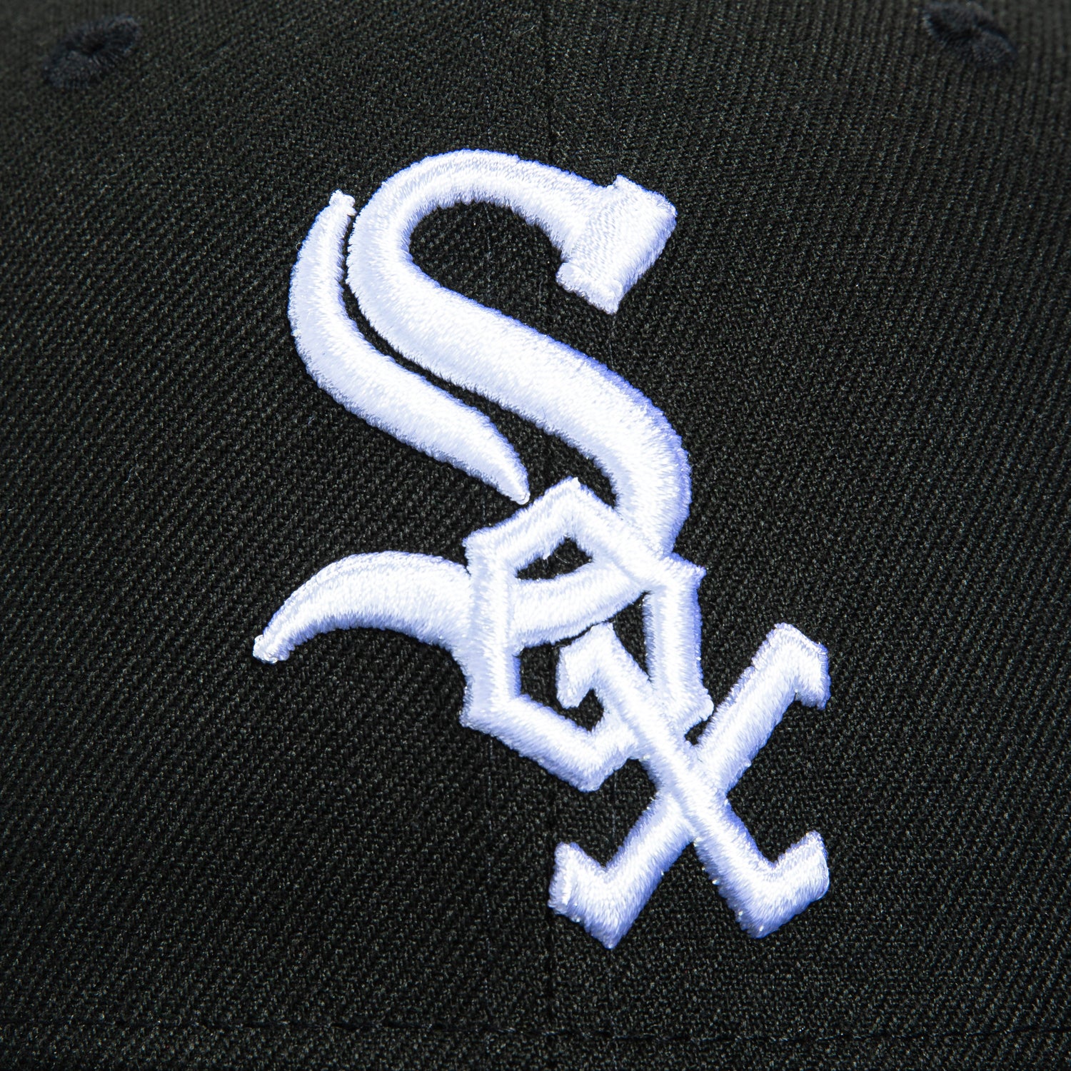 New Era 59Fifty Chicago White Sox Baseball Cap - Black & Graphite Adjustable Snapback Hat for Men & Women | Perfect for Baseball Games, Streetwear Fashion & Sports Fans