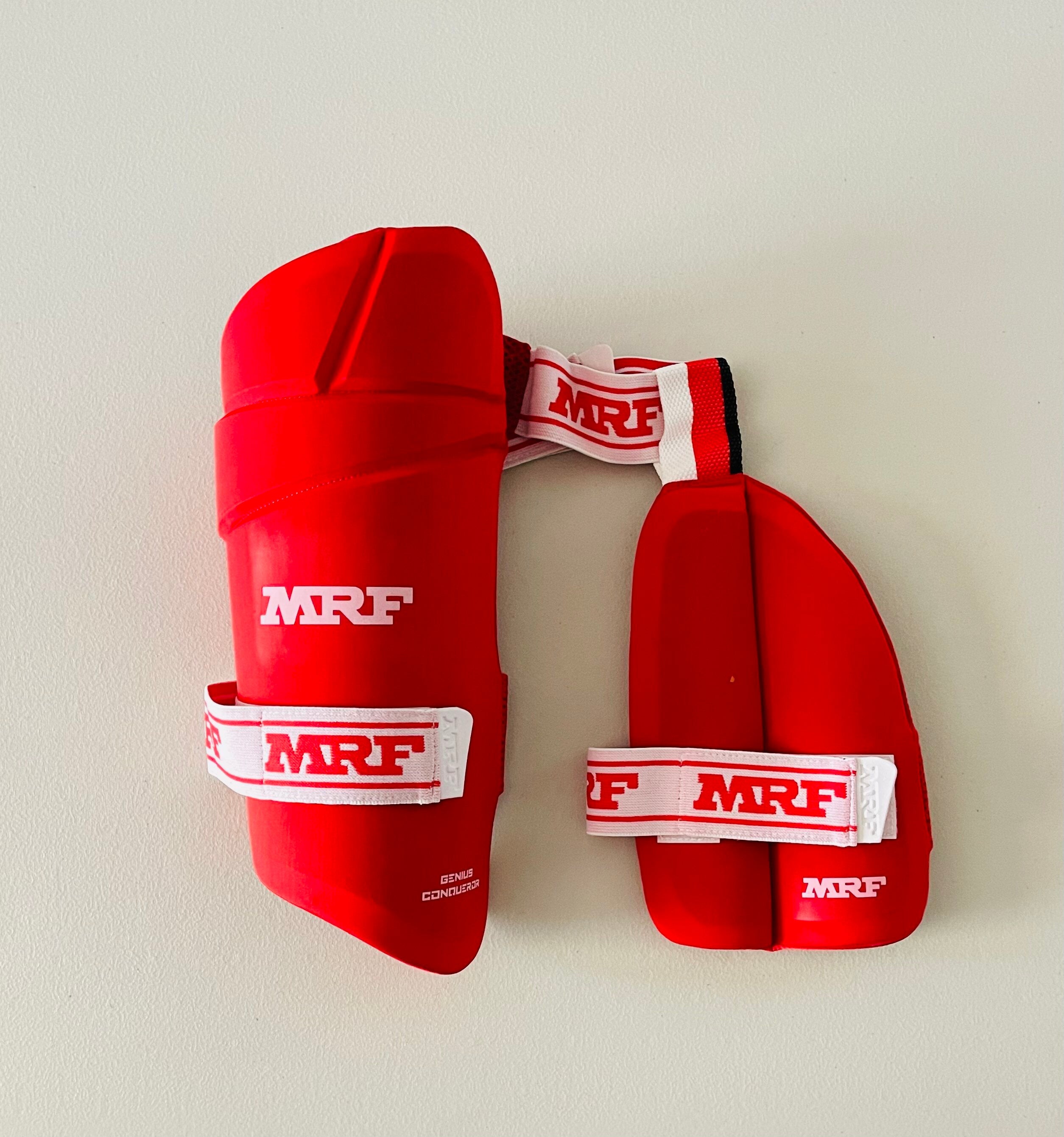 MRF Genius Conqueror Junior Youth Cricket Thigh Guards - Protective Gear for Young Cricket Players - Perfect for Practice, Matches & Training Sessions