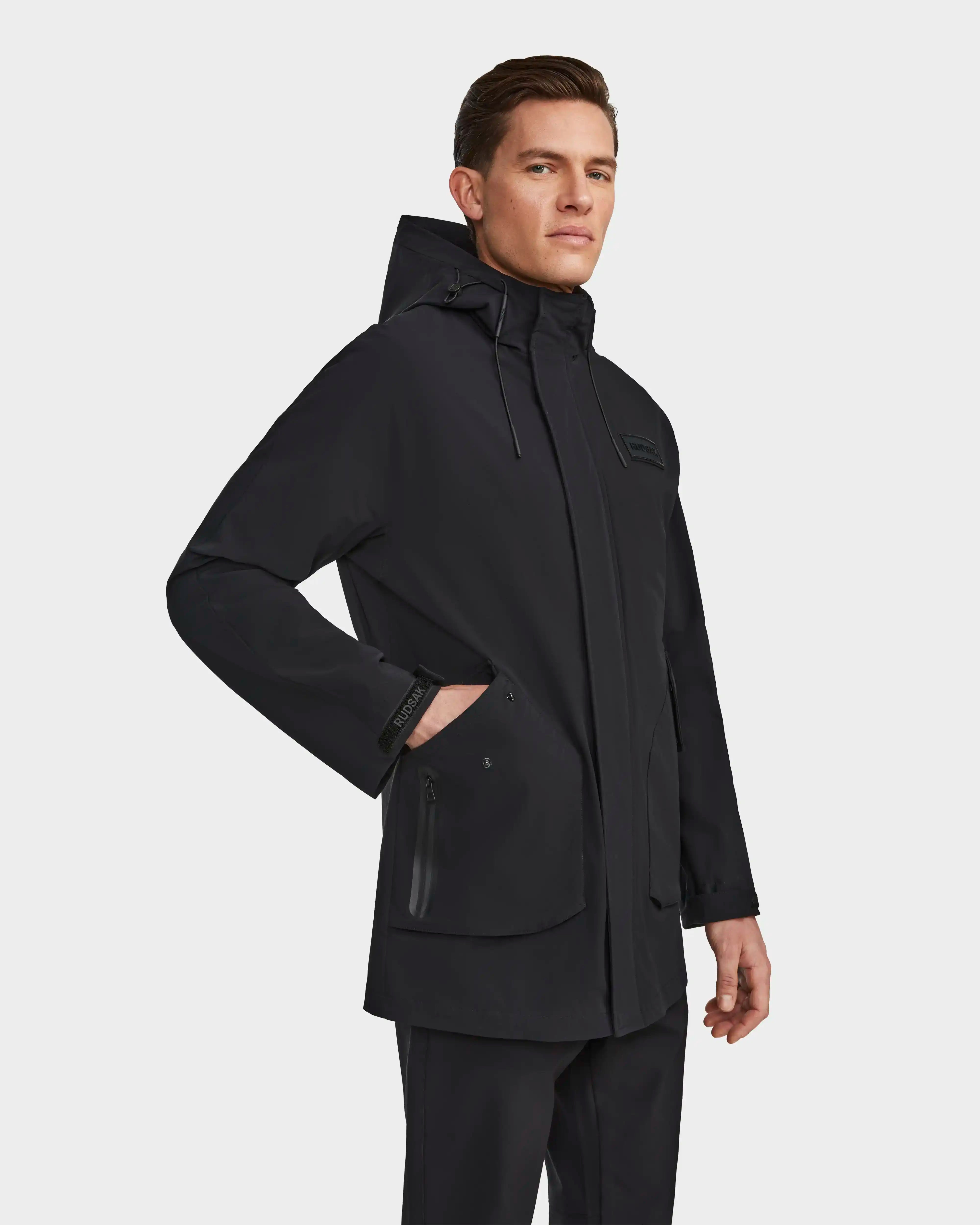 IAN 6124009 Black - Stylish and Durable for Everyday Use, Office, and Travel