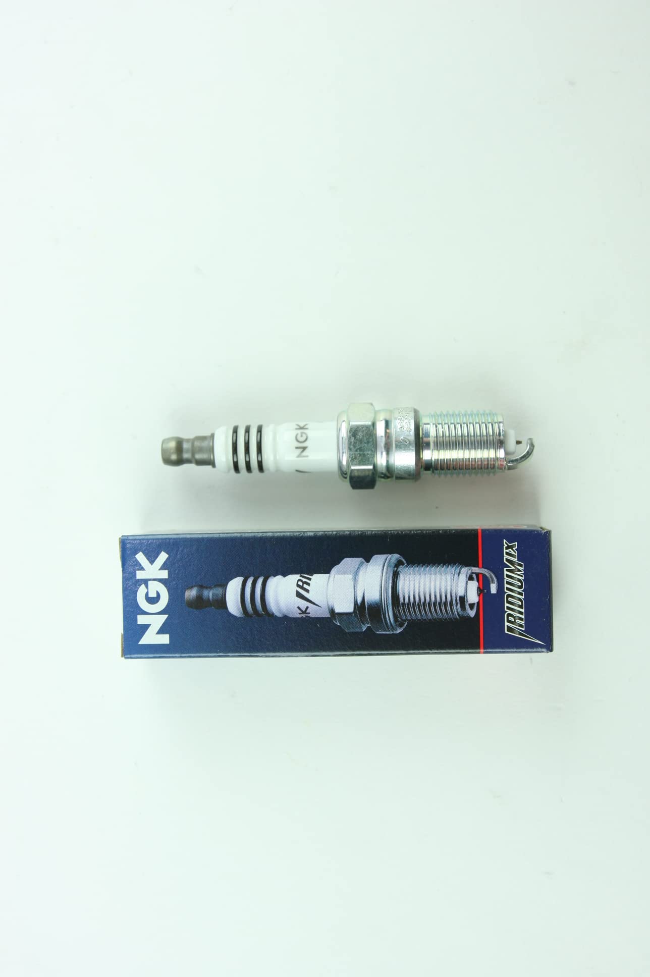 NGK TR5IX Iridium Spark Plug (7397) - 8 Pack | High Performance Spark Plugs for Cars, Trucks & Motorcycles | Improves Fuel Efficiency & Engine Power