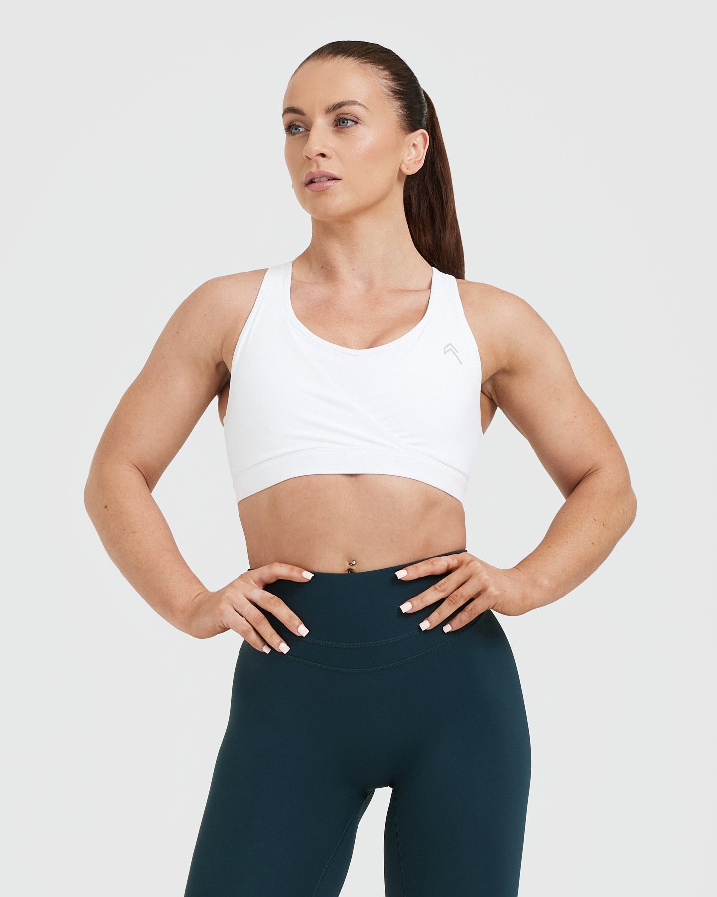 High Support Seamless Sports Bra for Women - Breathable & Comfortable Workout Top - Perfect for Yoga, Running, and Gym Training