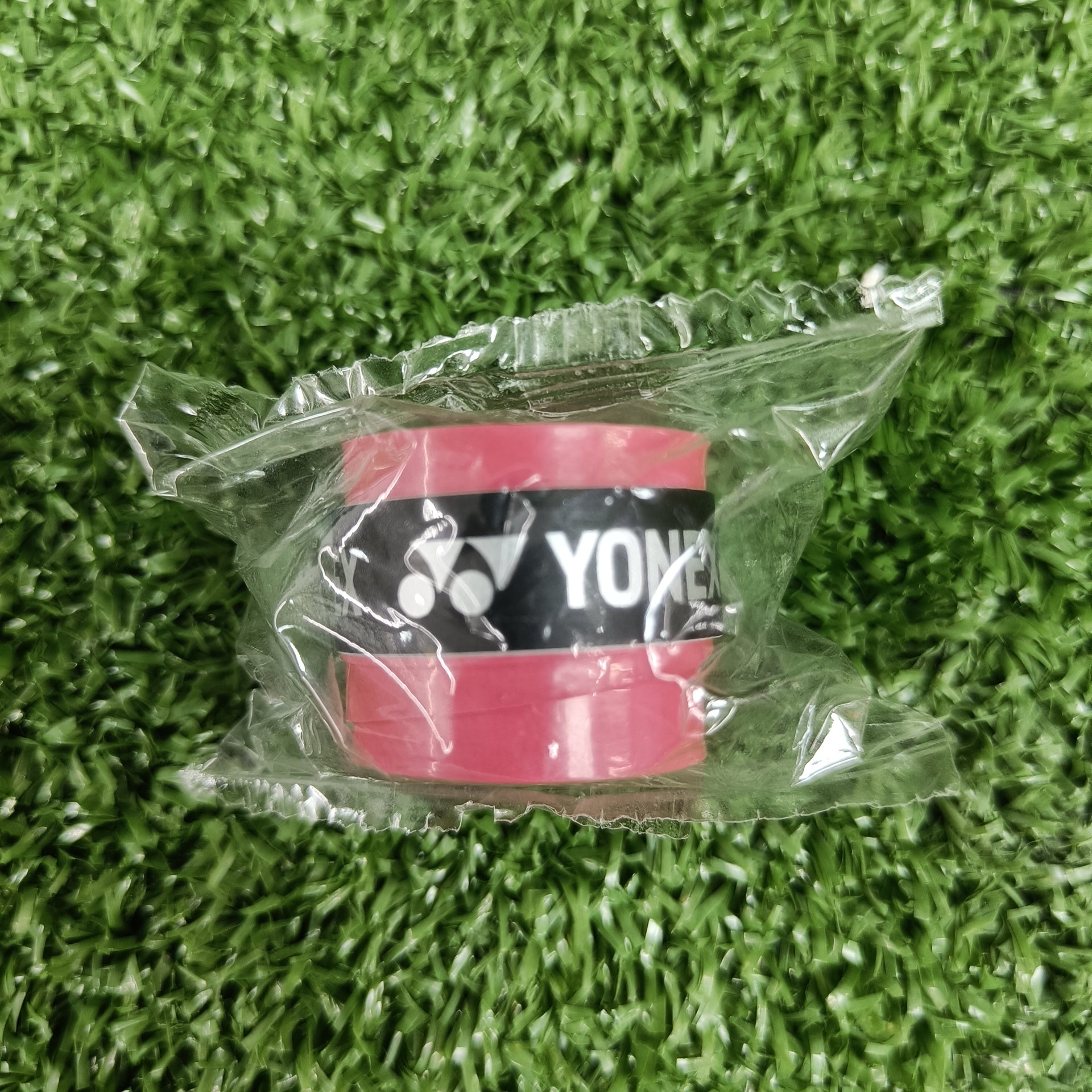 Yonex Super Grap Overgrip for Tennis & Badminton Rackets | Sweat-Absorbent, Non-Slip Grip Tape | Perfect for Professional Players & Sports Enthusiasts | Ideal for Tournaments, Training & Casual Play